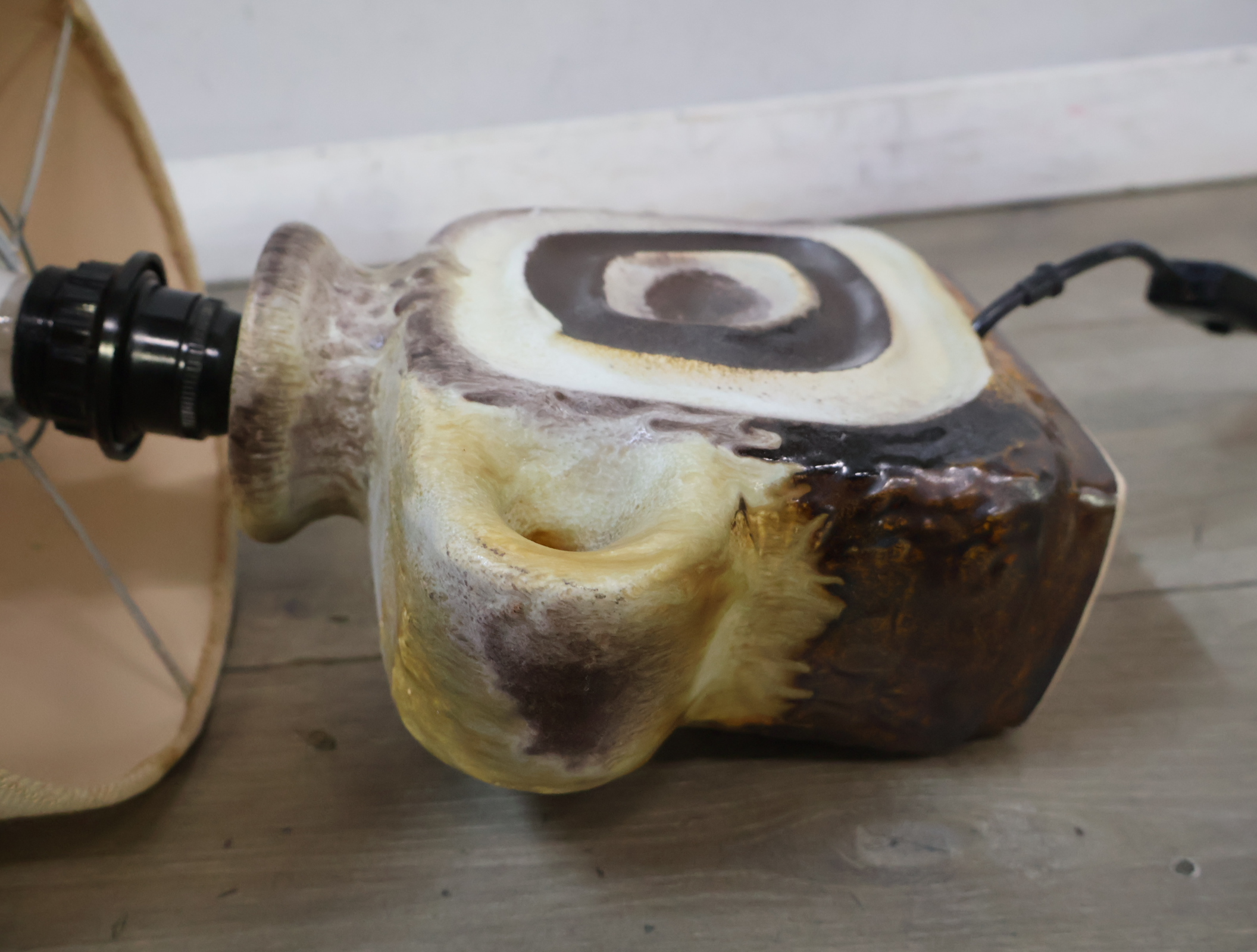 Klassieke Keramische Tafellamp - Jaren '70 – foto 14 – kavel bij GSD Auctions, Zoeterwoude