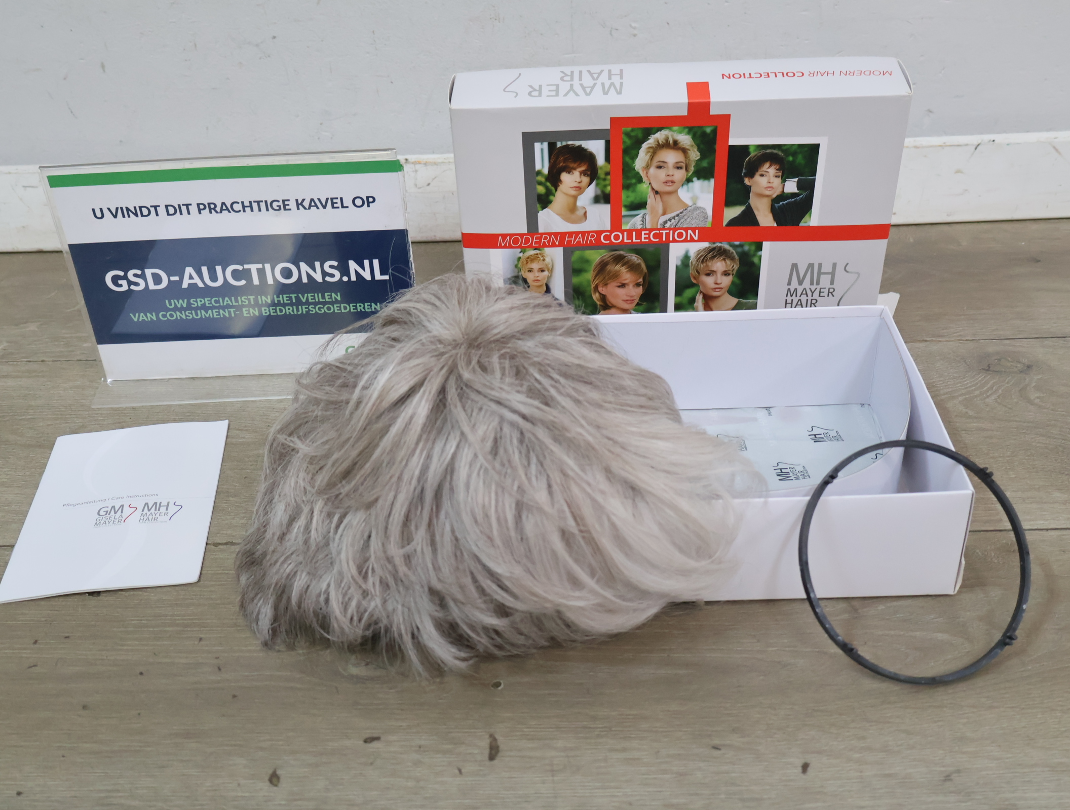 Gisela Mayer MH Hair pruik grijs – foto 2 – kavel bij GSD Auctions, Zoeterwoude