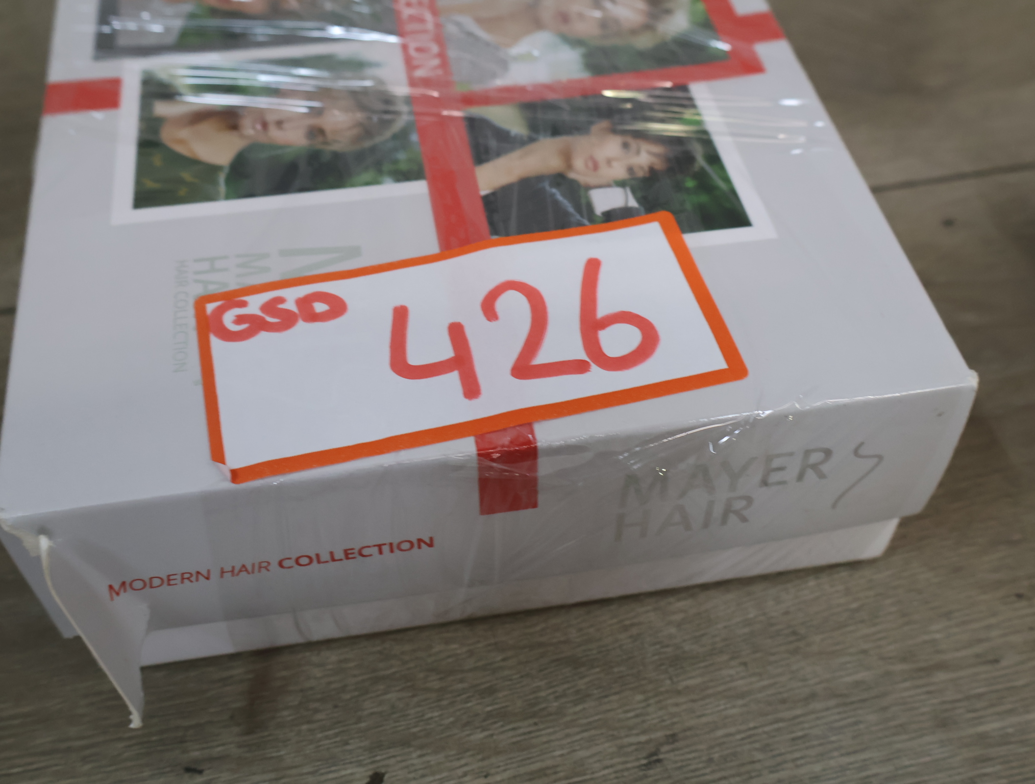 Gisela Mayer MH Hair pruik grijs – foto 14 – kavel bij GSD Auctions, Zoeterwoude