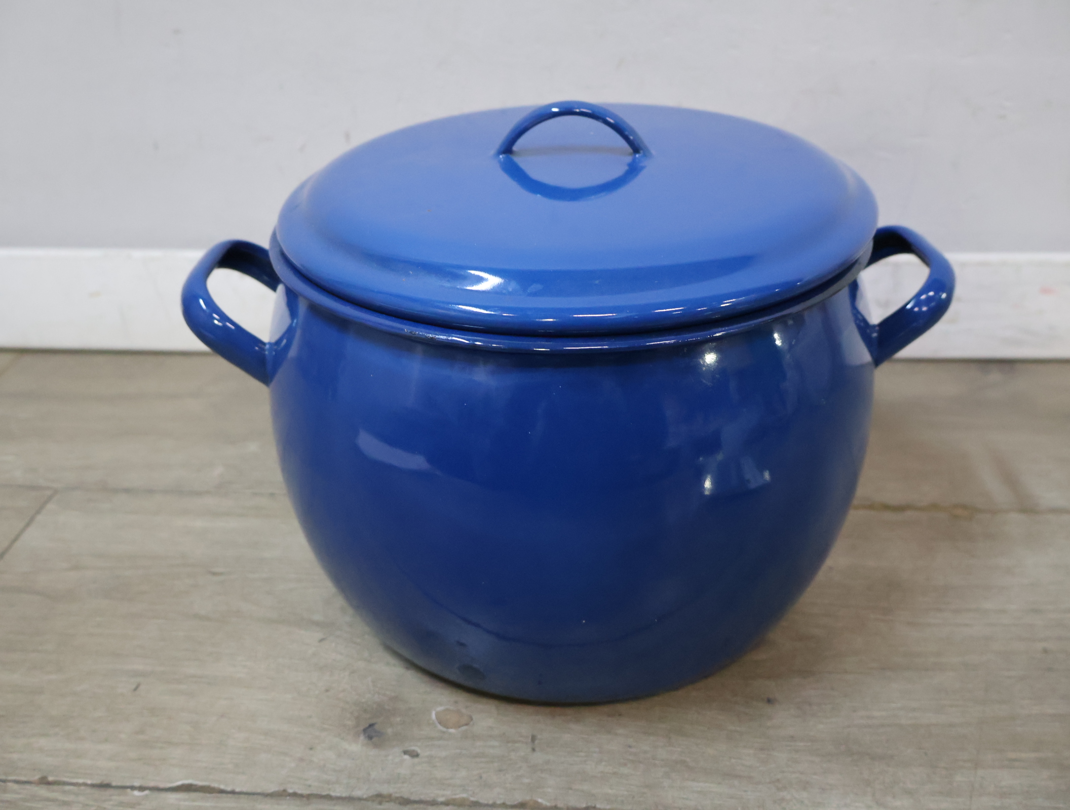 Blauwe geëmailleerde braadpan – foto 3 – kavel bij GSD Auctions, Zoeterwoude