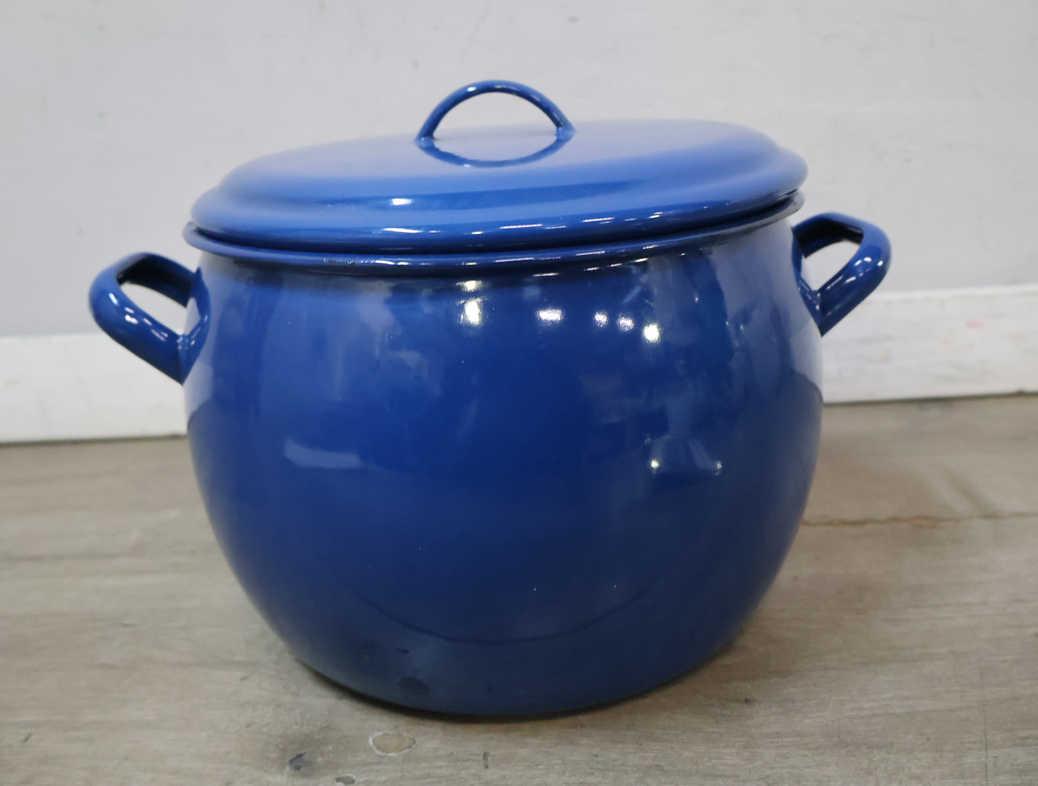 Blauwe geëmailleerde braadpan – foto 4 – kavel bij GSD Auctions, Zoeterwoude