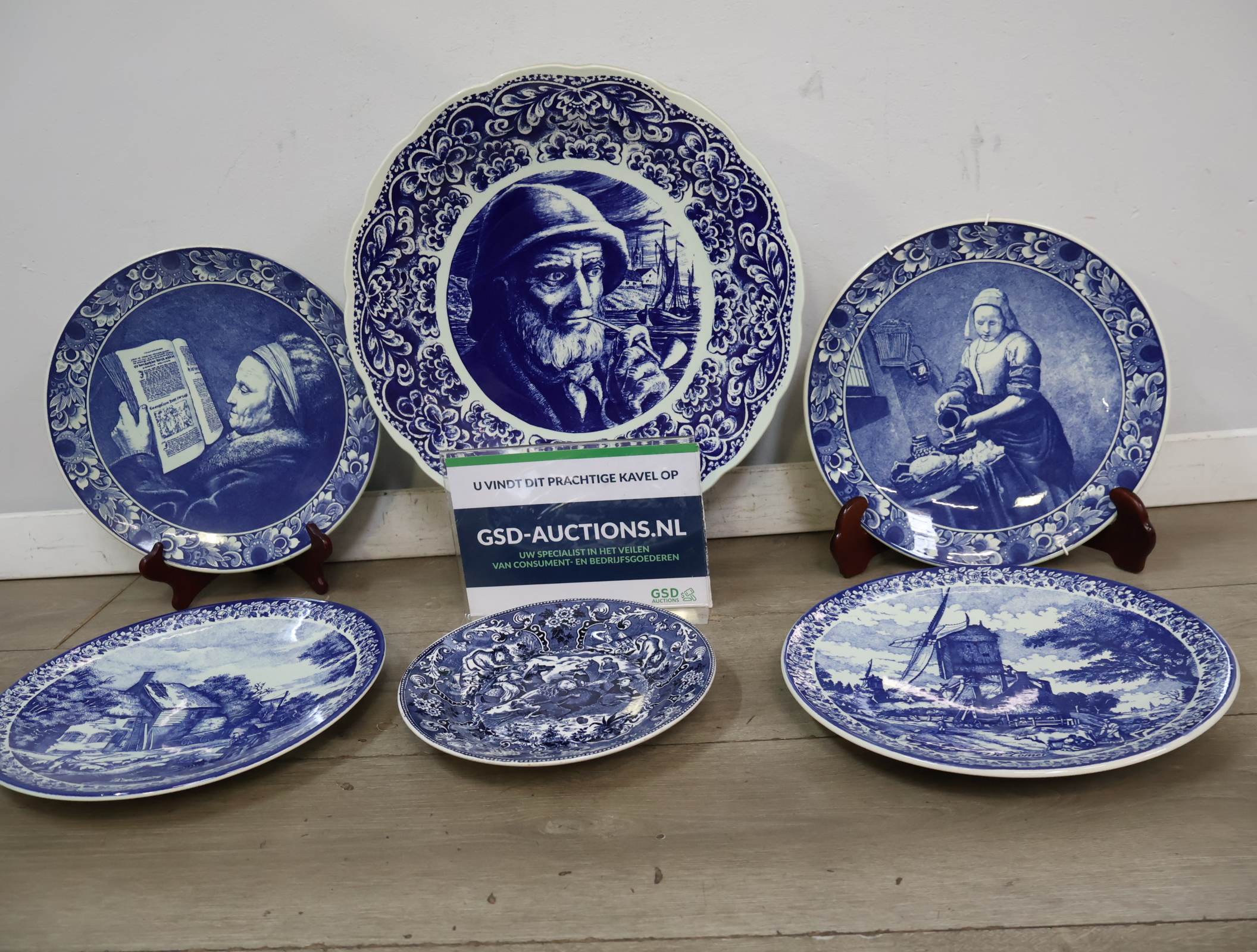 Blauw-wit aardewerk bordenset – kavel bij GSD Auctions, Zoeterwoude