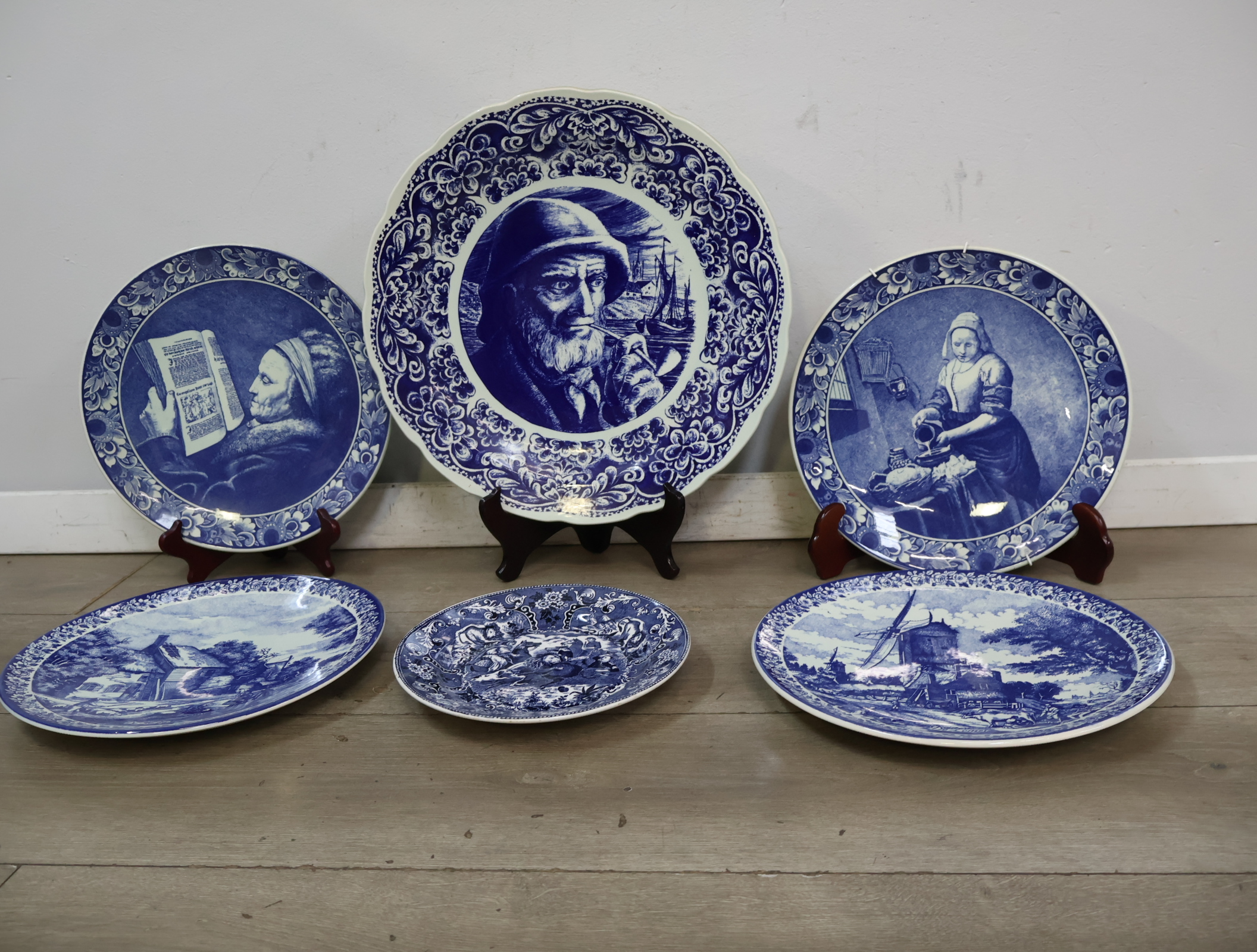 Blauw-wit aardewerk bordenset – foto 3 – kavel bij GSD Auctions, Zoeterwoude