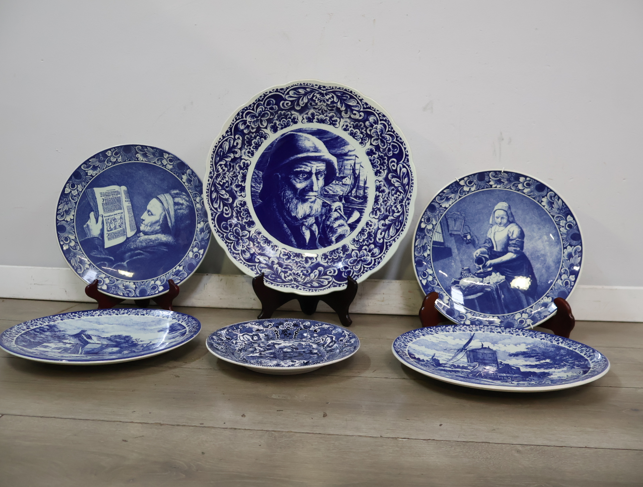 Blauw-wit aardewerk bordenset – foto 4 – kavel bij GSD Auctions, Zoeterwoude