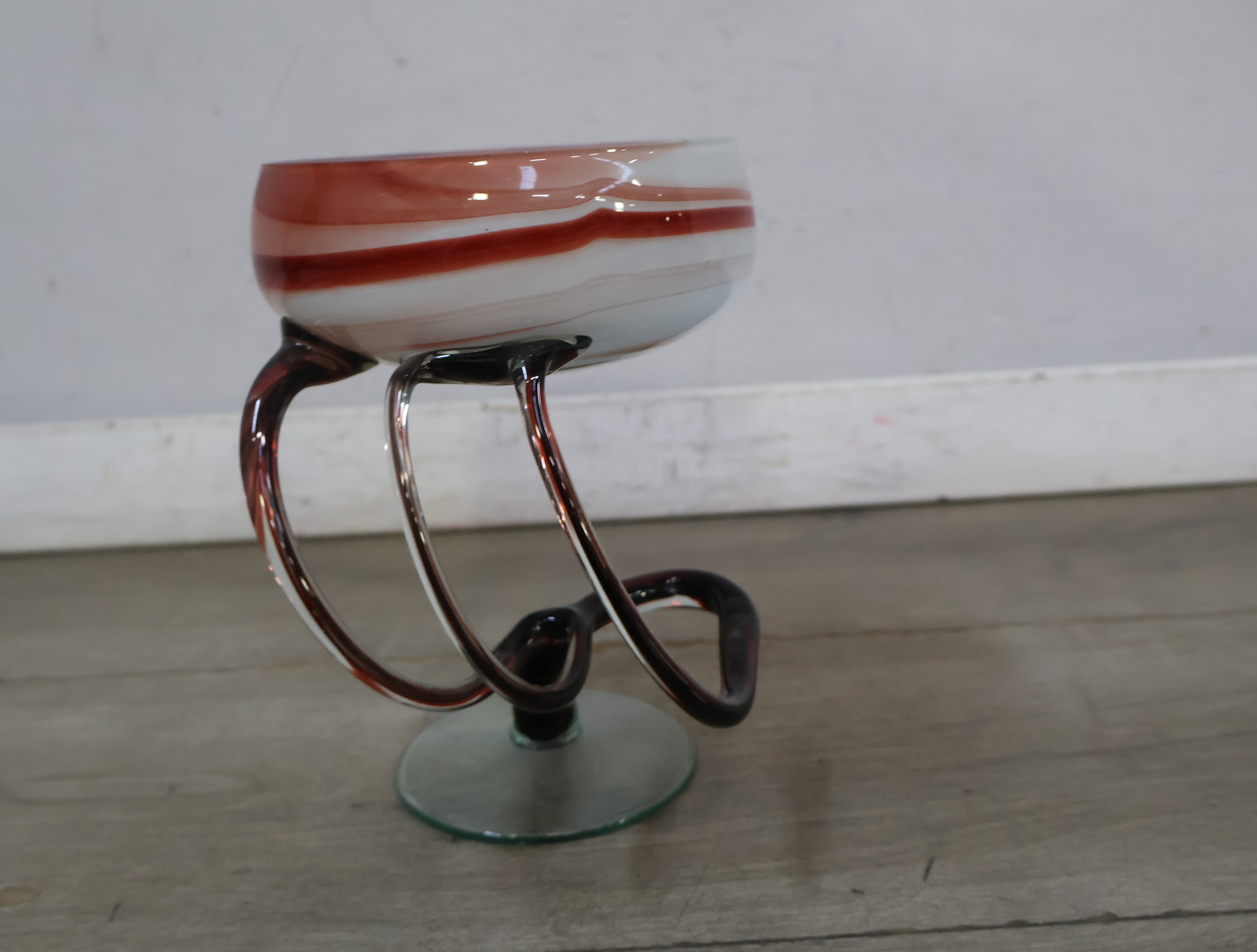 Glazen design vaas – foto 3 – kavel bij GSD Auctions, Zoeterwoude