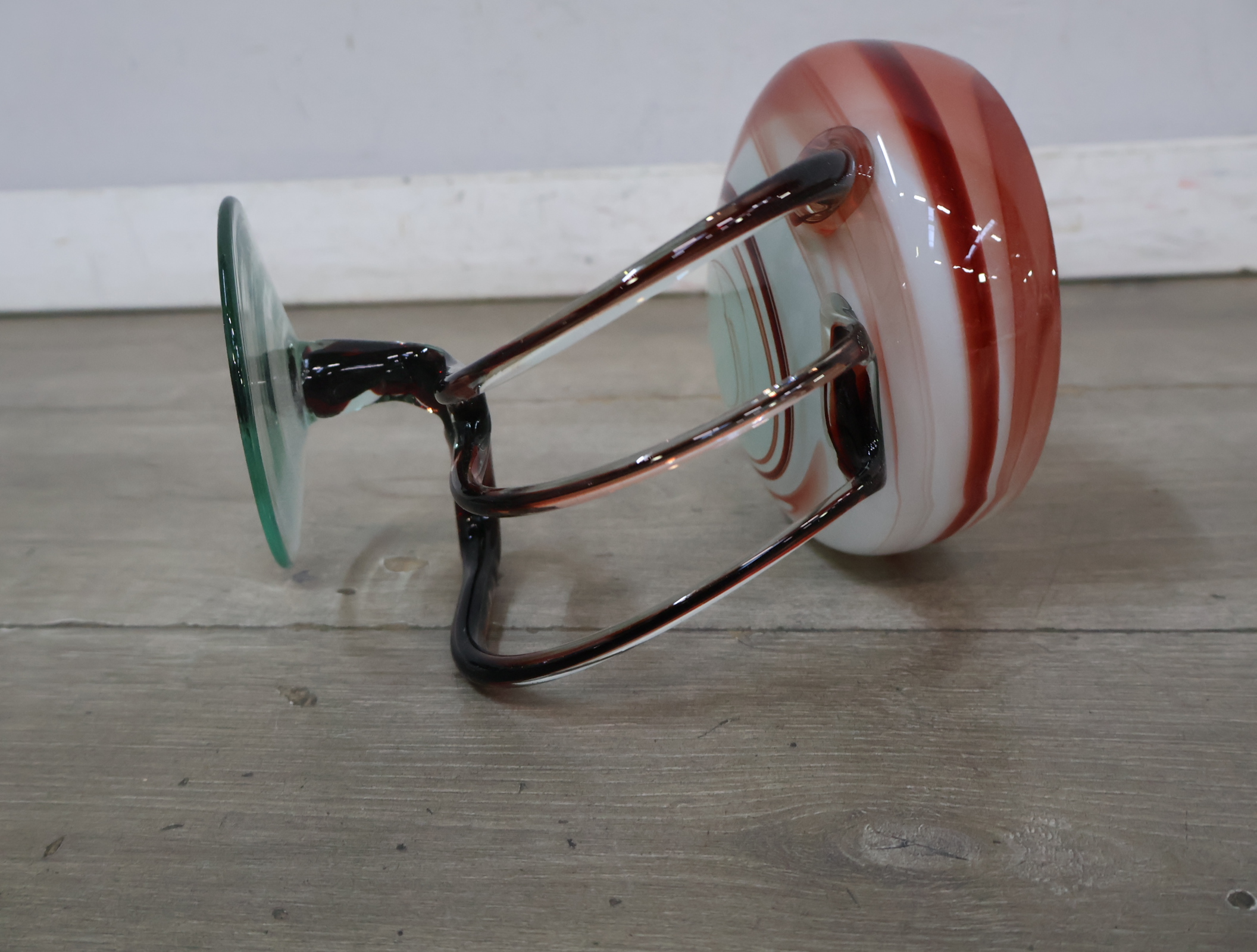 Glazen design vaas – foto 10 – kavel bij GSD Auctions, Zoeterwoude