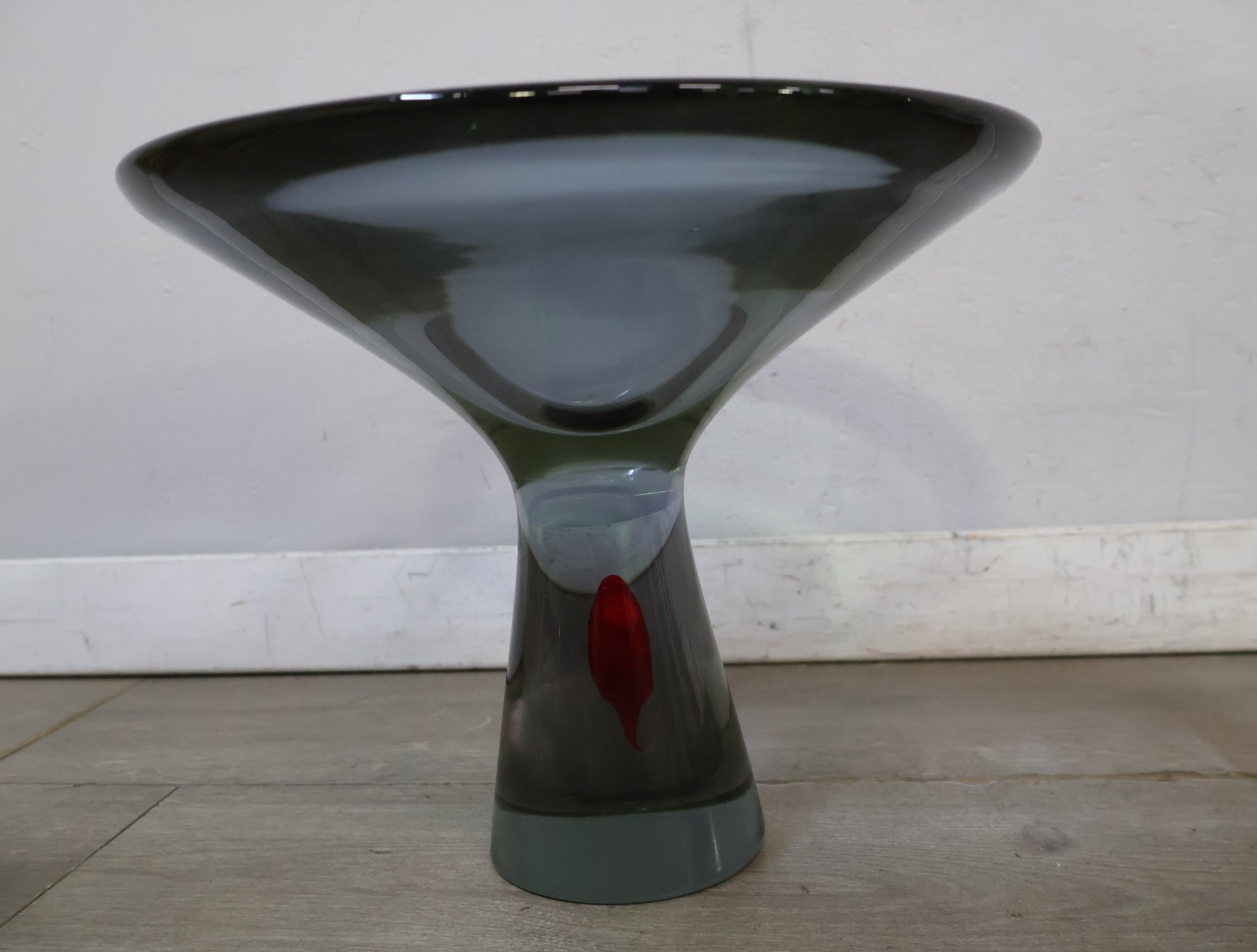Glazen designer schaal – foto 4 – kavel bij GSD Auctions, Zoeterwoude