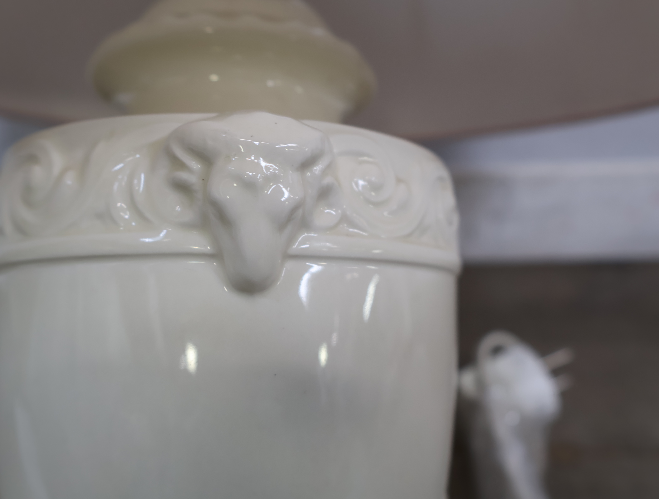 Wedgwood Tafellamp – foto 6 – kavel bij GSD Auctions, Zoeterwoude