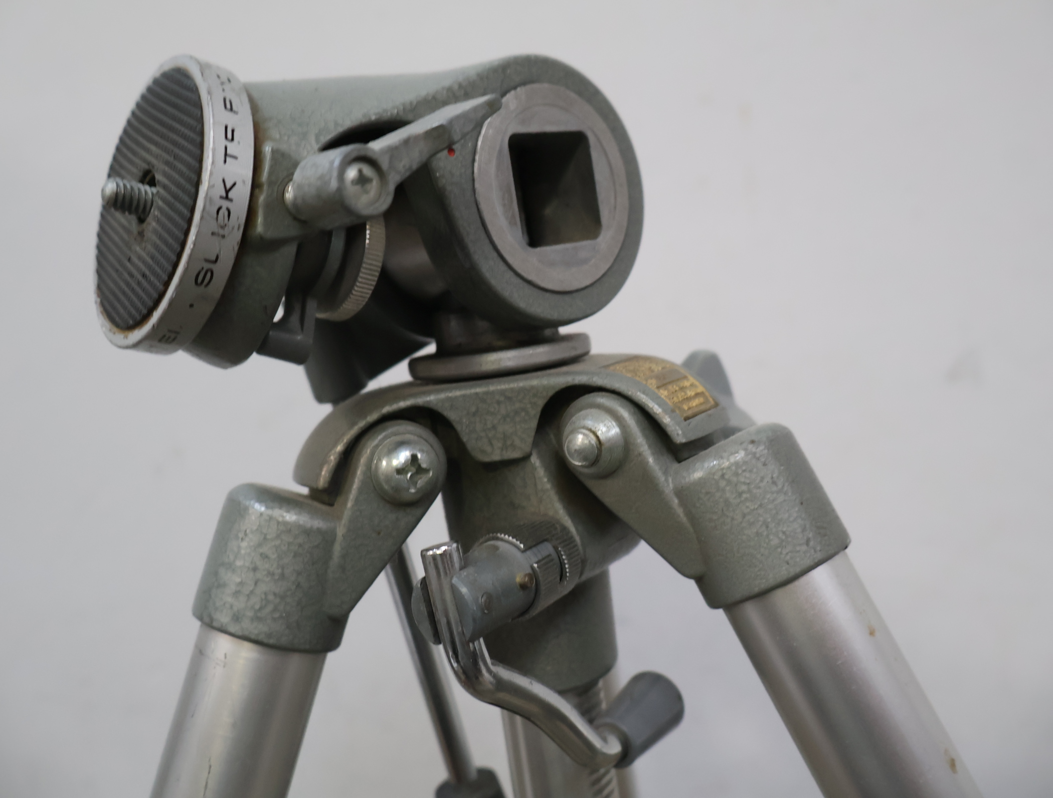 Aluminium camerastatief – foto 5 – kavel bij GSD Auctions, Zoeterwoude