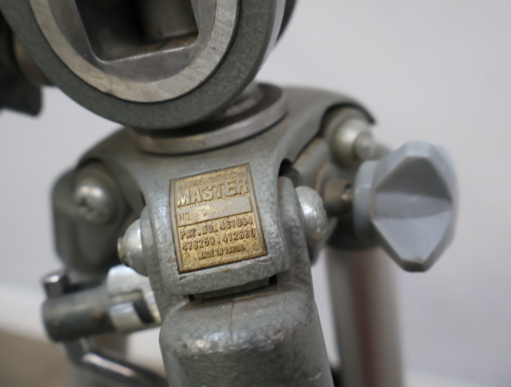 Aluminium camerastatief – foto 15 – kavel bij GSD Auctions, Zoeterwoude