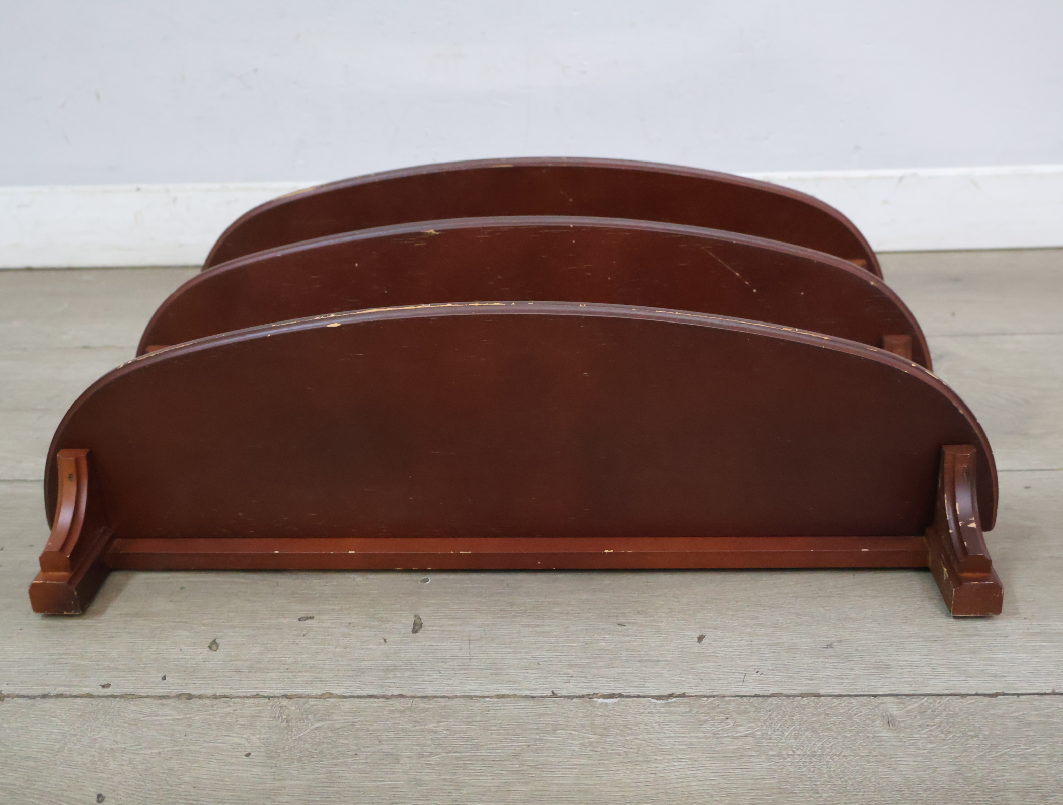 Houten spiegel met drie planken – foto 9 – kavel bij GSD Auctions, Zoeterwoude