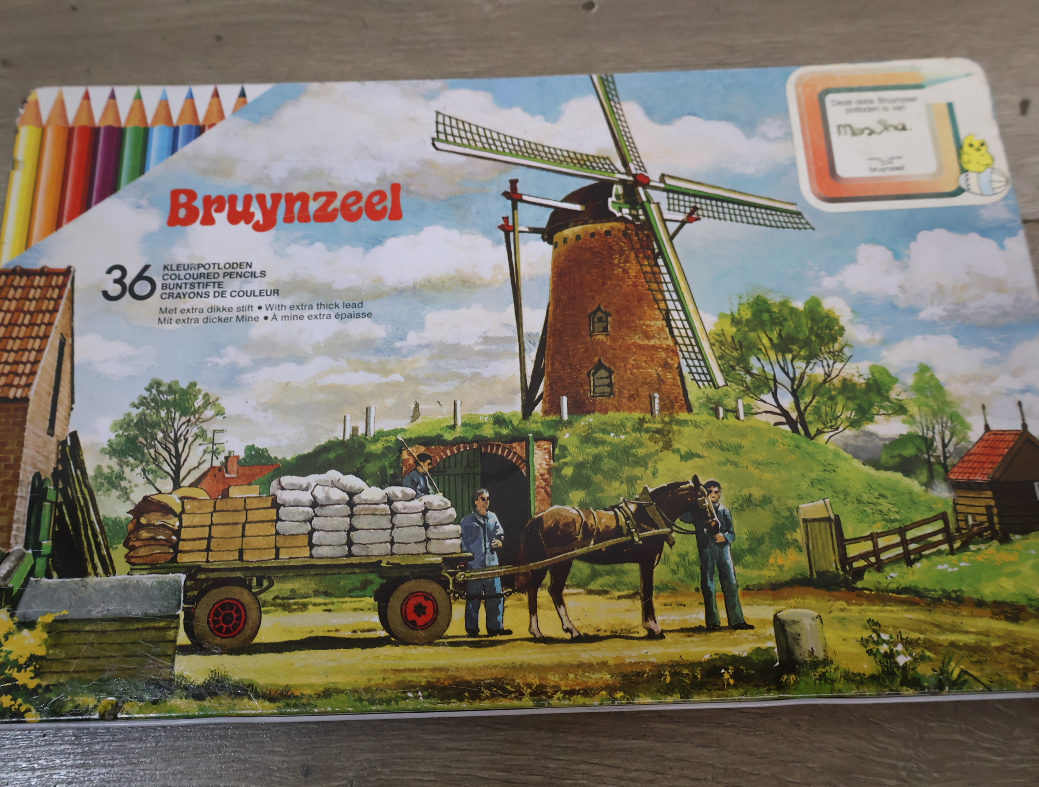 Set van verscheidene teken-en schildermaterialen – foto 10 – kavel bij GSD Auctions, Zoeterwoude