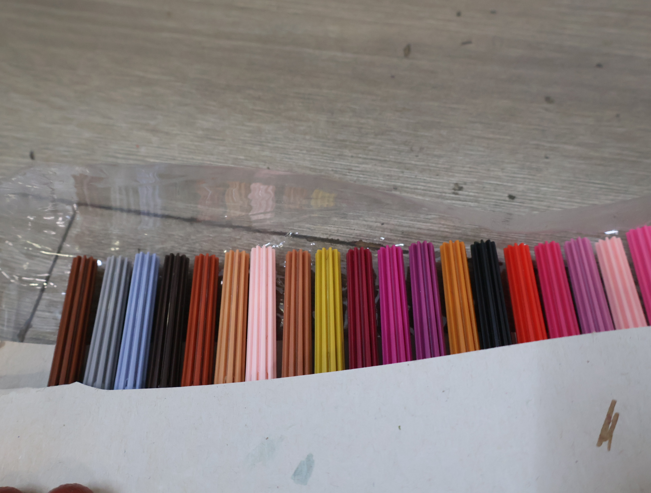 Set van verscheidene teken-en schildermaterialen – foto 14 – kavel bij GSD Auctions, Zoeterwoude