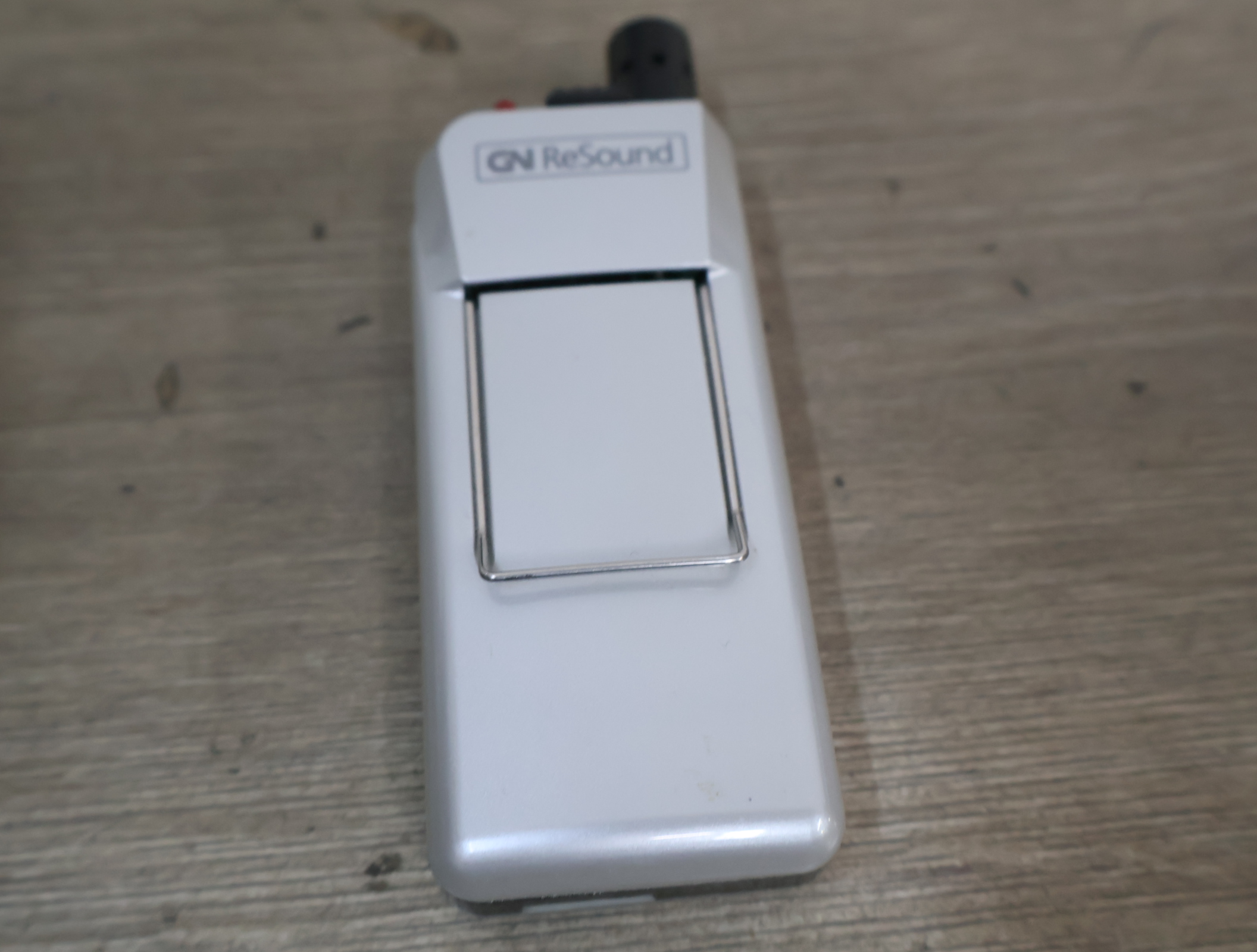 ReSound Favorit gehoorapparaat met accessoires – foto 10 – kavel bij GSD Auctions, Zoeterwoude