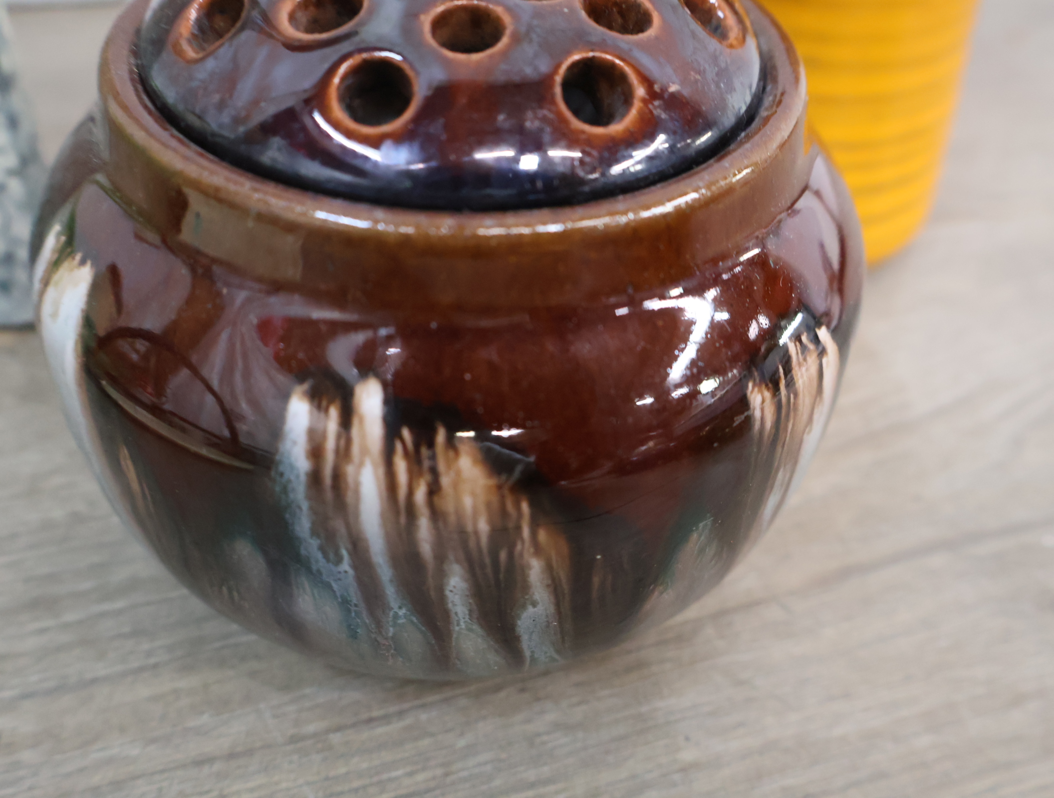 Diverse vintage keramiek - Jaren '60 – foto 18 – kavel bij GSD Auctions, Zoeterwoude