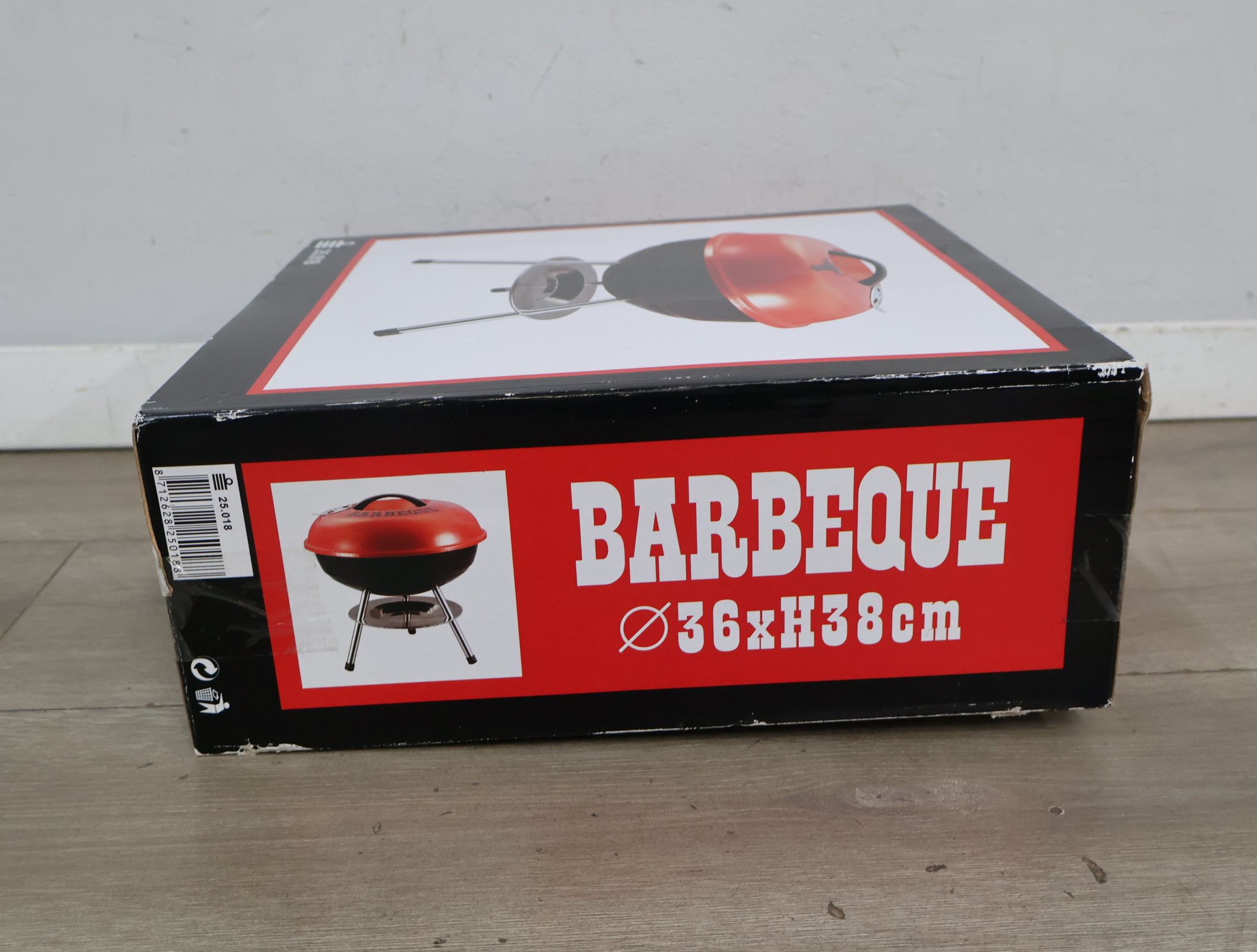 Ronde barbecue met rode deksel – foto 3 – kavel bij GSD Auctions, Zoeterwoude