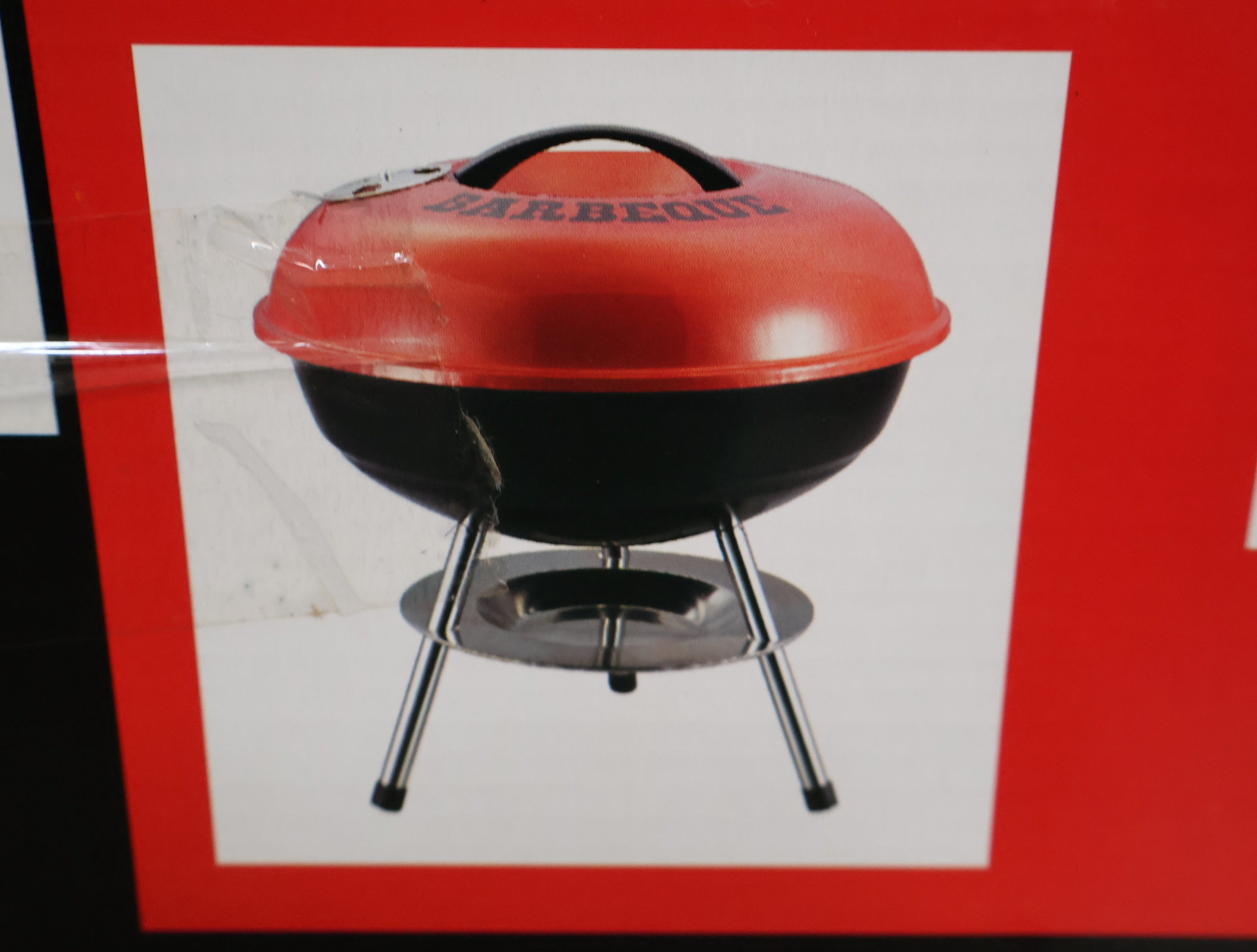 Ronde barbecue met rode deksel – foto 10 – kavel bij GSD Auctions, Zoeterwoude