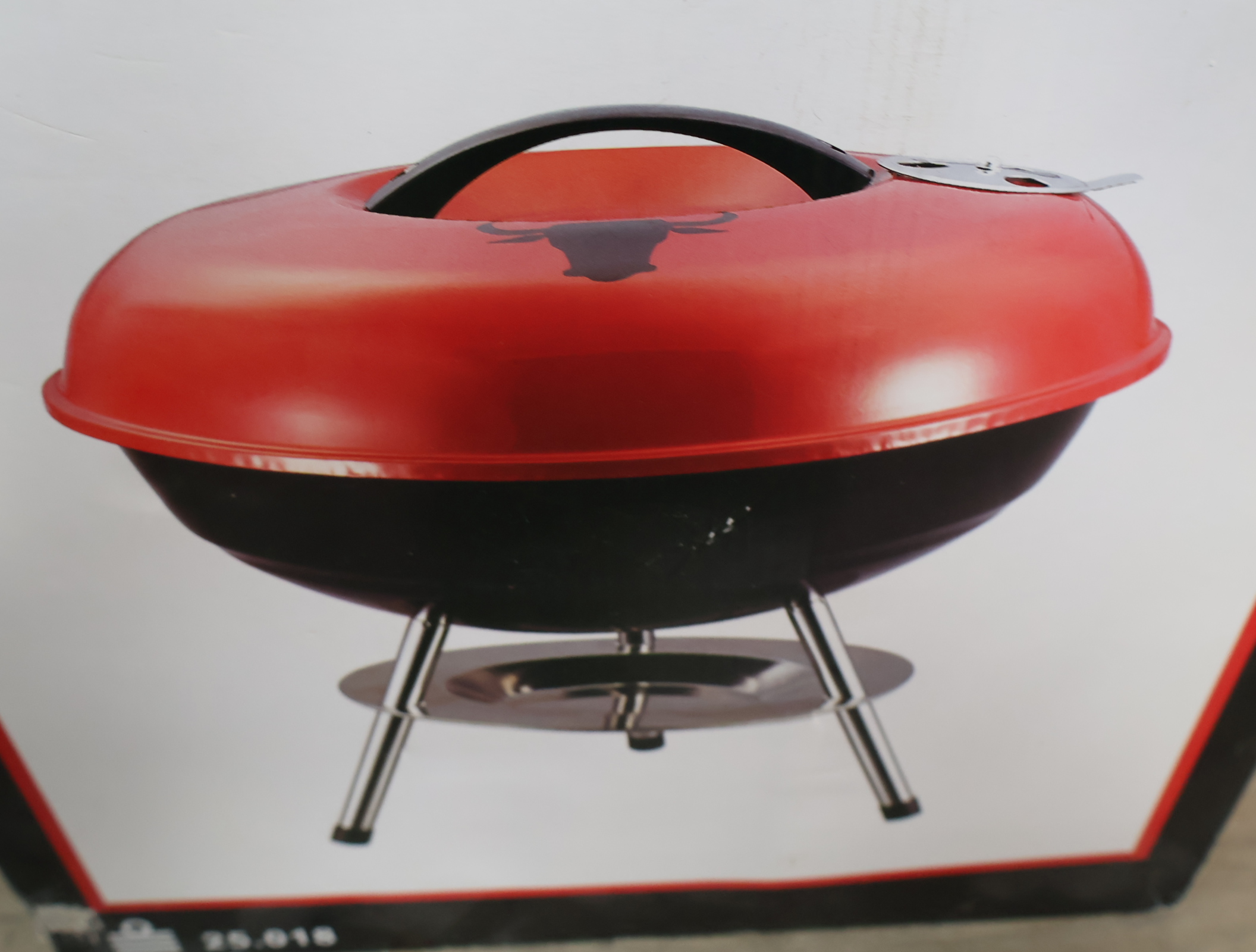 Ronde barbecue met rode deksel – foto 12 – kavel bij GSD Auctions, Zoeterwoude