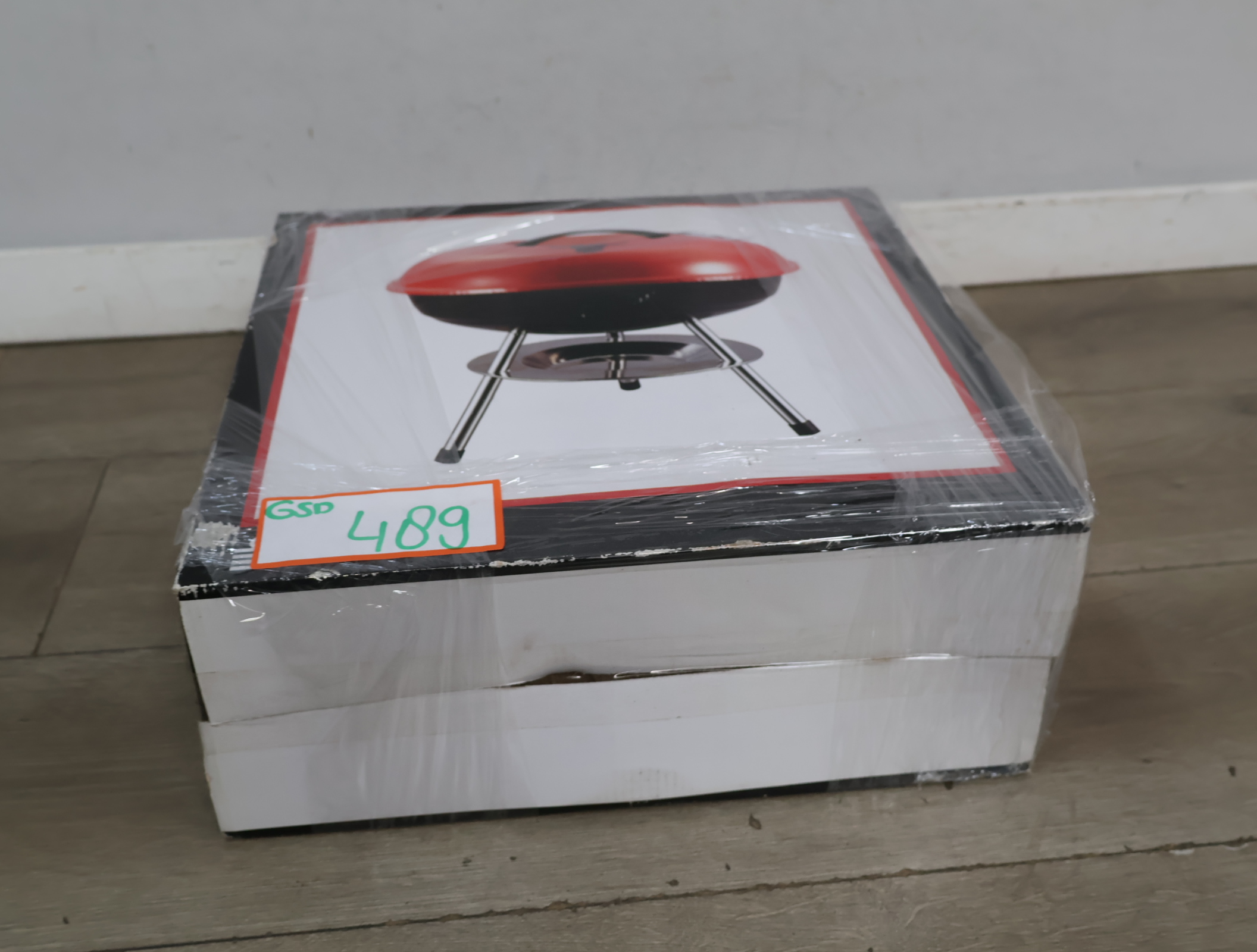Ronde barbecue met rode deksel – foto 14 – kavel bij GSD Auctions, Zoeterwoude
