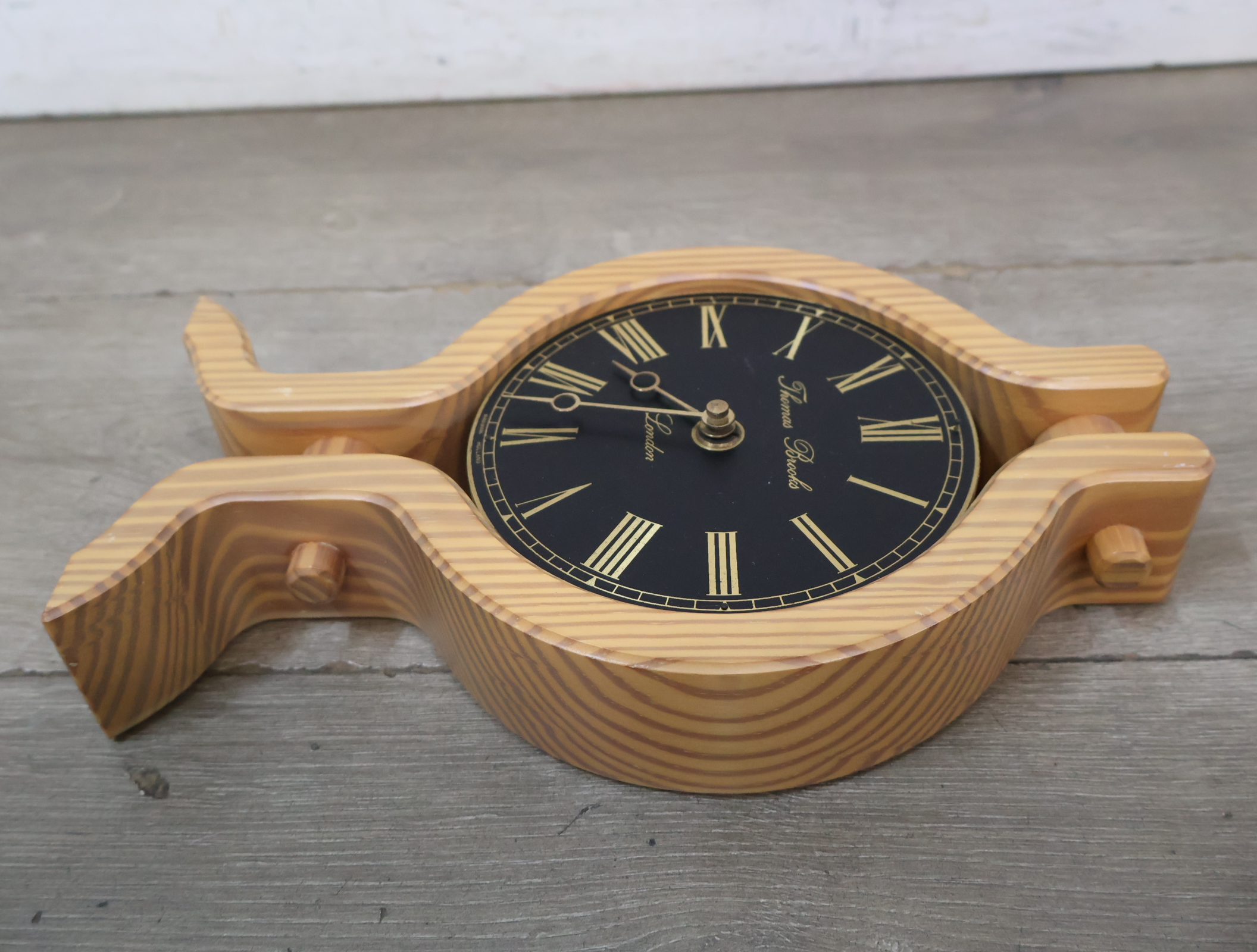 Thomas Brooks houten tafelklok – foto 12 – kavel bij GSD Auctions, Zoeterwoude