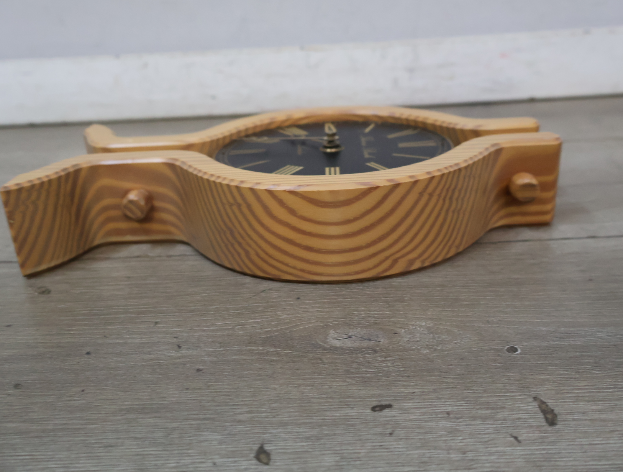 Thomas Brooks houten tafelklok – foto 13 – kavel bij GSD Auctions, Zoeterwoude