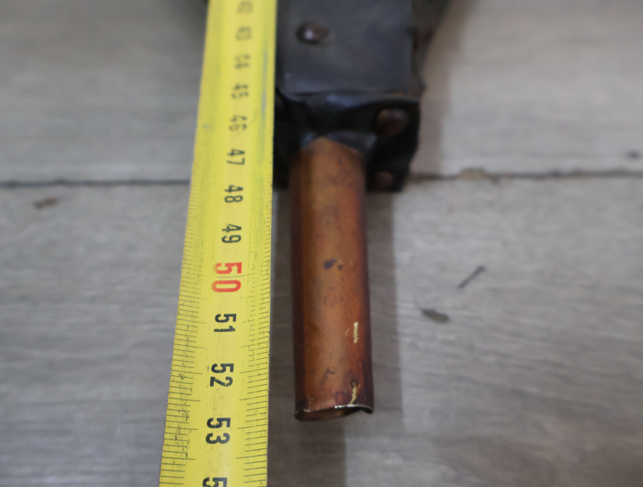 2 Antieke blaasbalgen met versiering – foto 14 – kavel bij GSD Auctions, Zoeterwoude