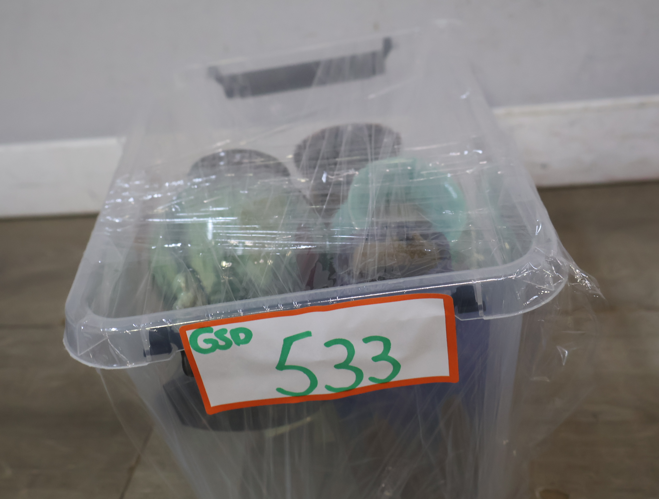 Set van 6 diverse keramische vazen – foto 20 – kavel bij GSD Auctions, Zoeterwoude