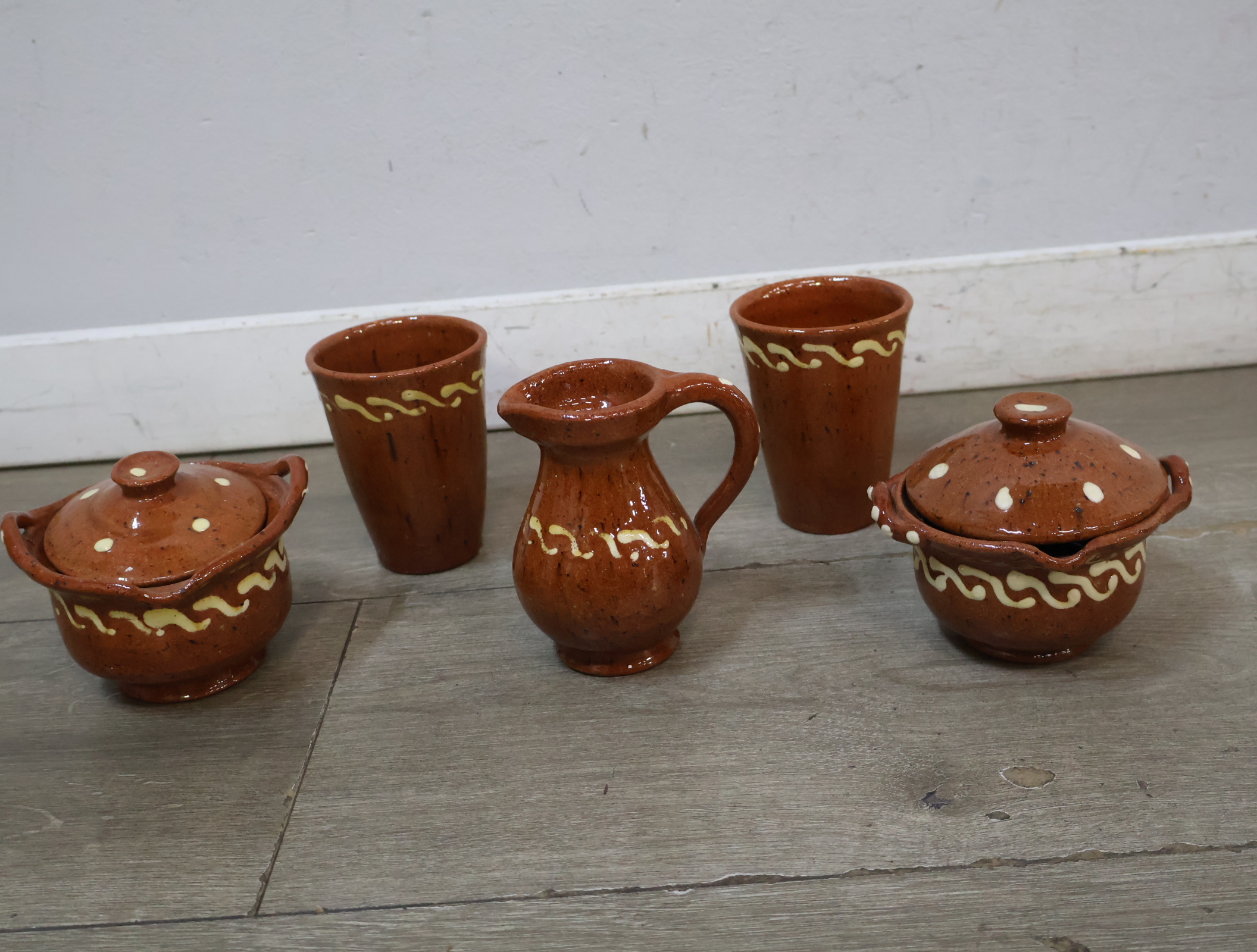 Set Workumer Aardewerk – foto 13 – kavel bij GSD Auctions, Zoeterwoude