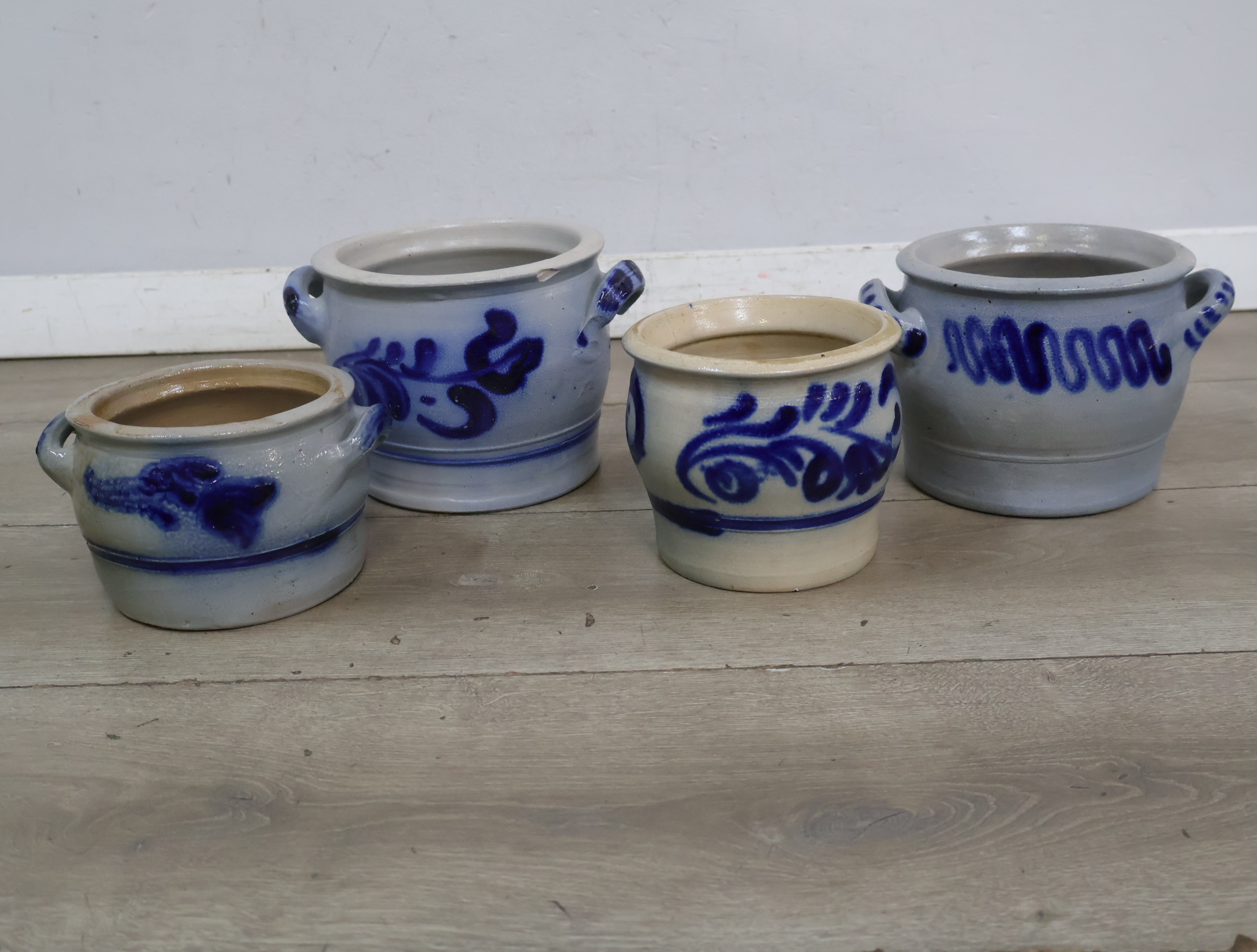 Set van vier Keulse Potten – foto 3 – kavel bij GSD Auctions, Zoeterwoude