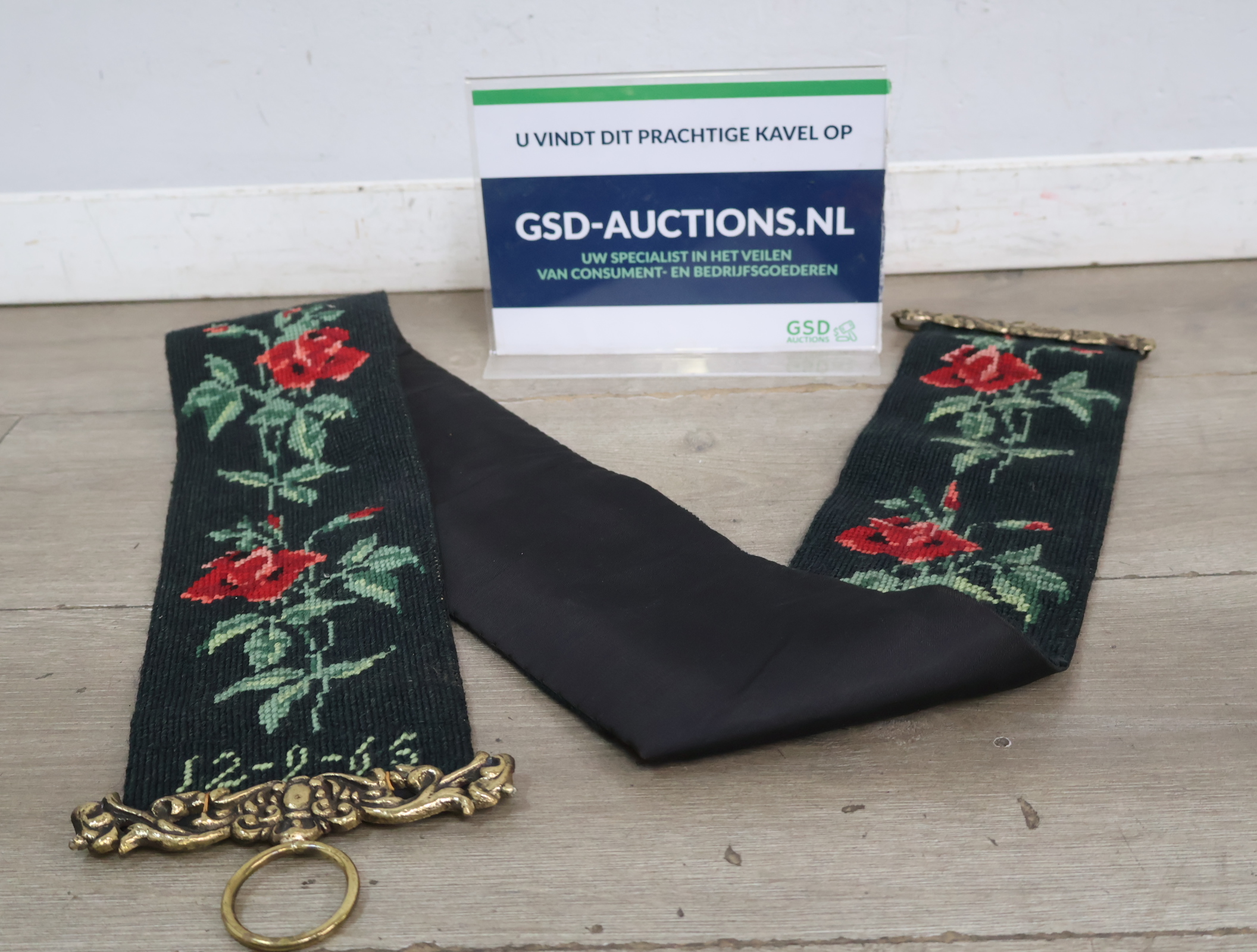 Geborduurde Schellekoord – foto 2 – kavel bij GSD Auctions, Zoeterwoude