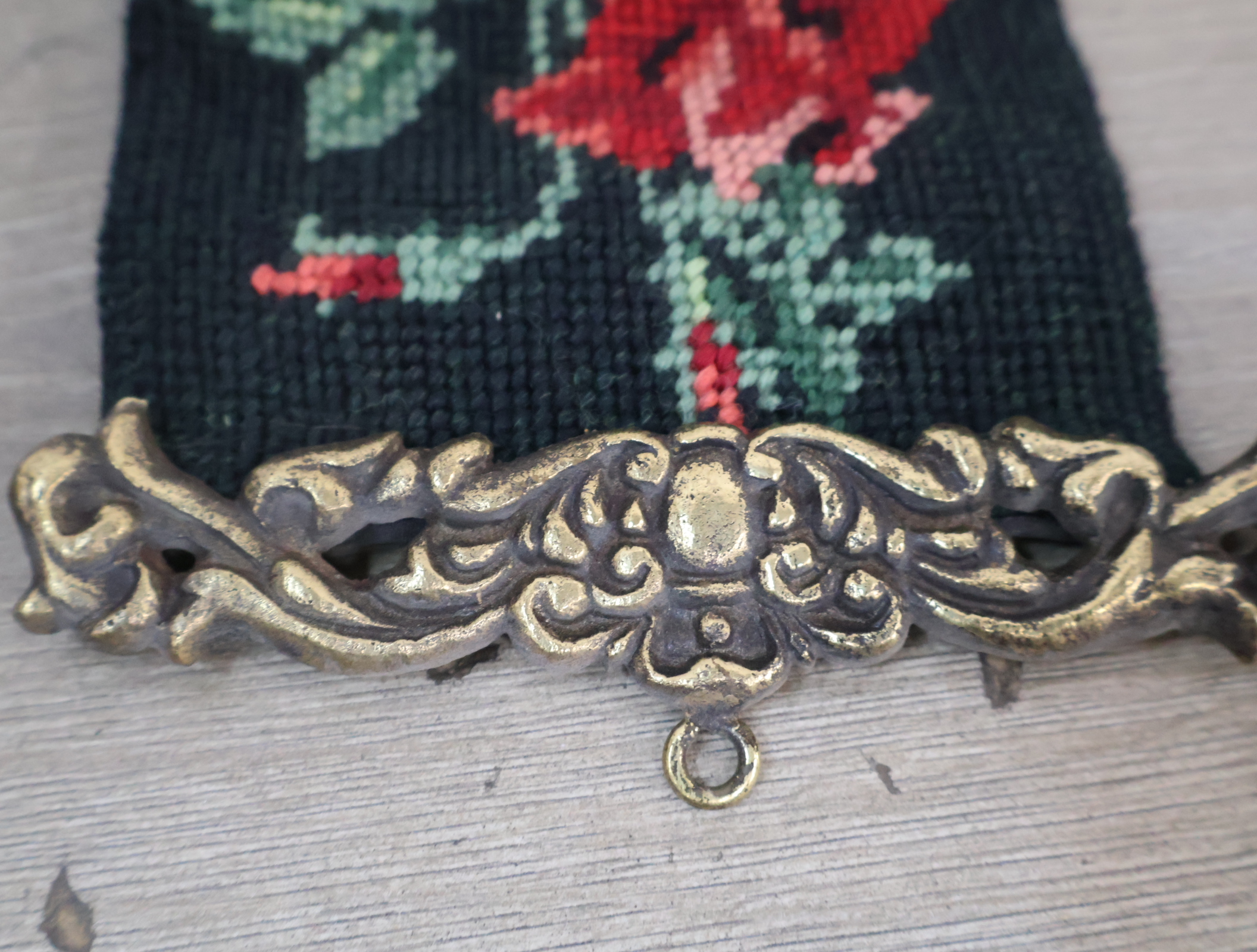 Geborduurde Schellekoord – foto 11 – kavel bij GSD Auctions, Zoeterwoude