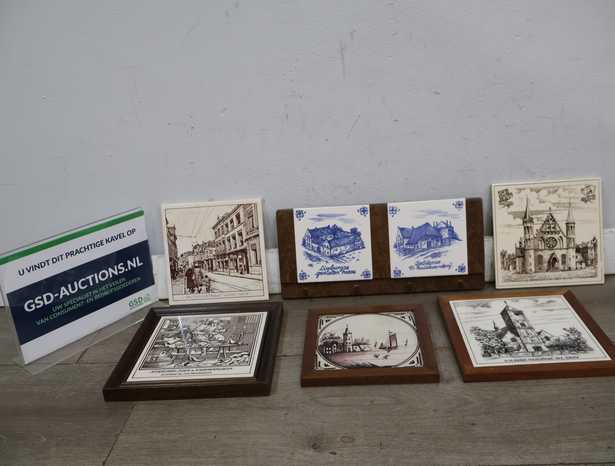Decoratieve tegels met Hollandse afbeeldingen – foto 2 – kavel bij GSD Auctions, Zoeterwoude