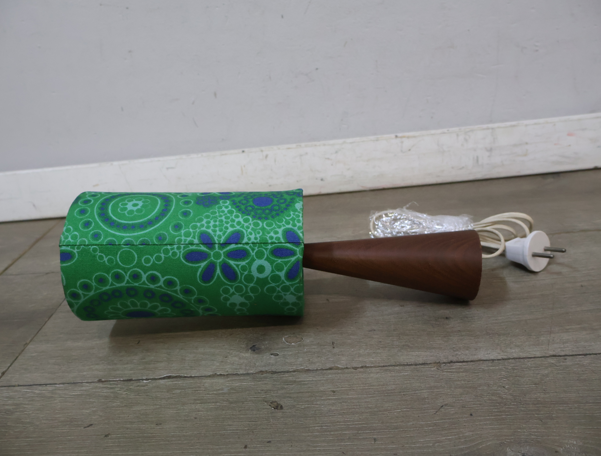 Klassieke Vintage Tafellamp – foto 6 – kavel bij GSD Auctions, Zoeterwoude