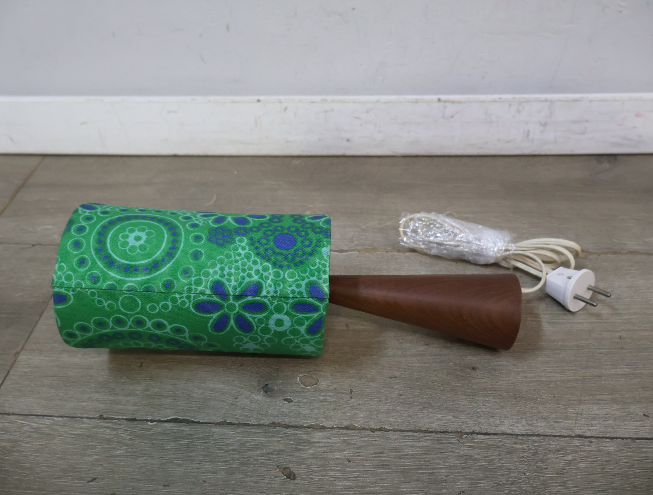 Klassieke Vintage Tafellamp – foto 7 – kavel bij GSD Auctions, Zoeterwoude