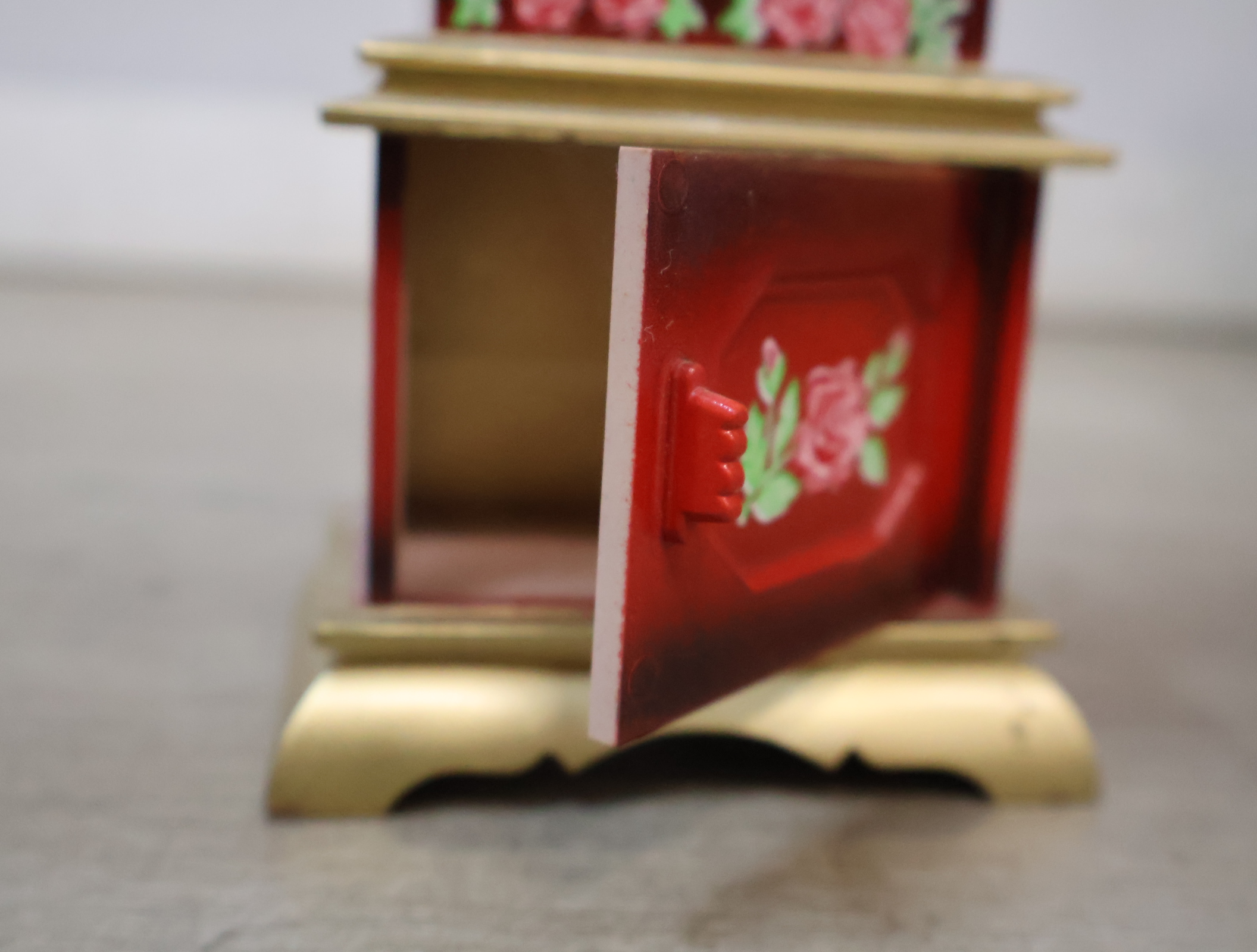 Decoratieve miniatuur staande klok – foto 14 – kavel bij GSD Auctions, Zoeterwoude