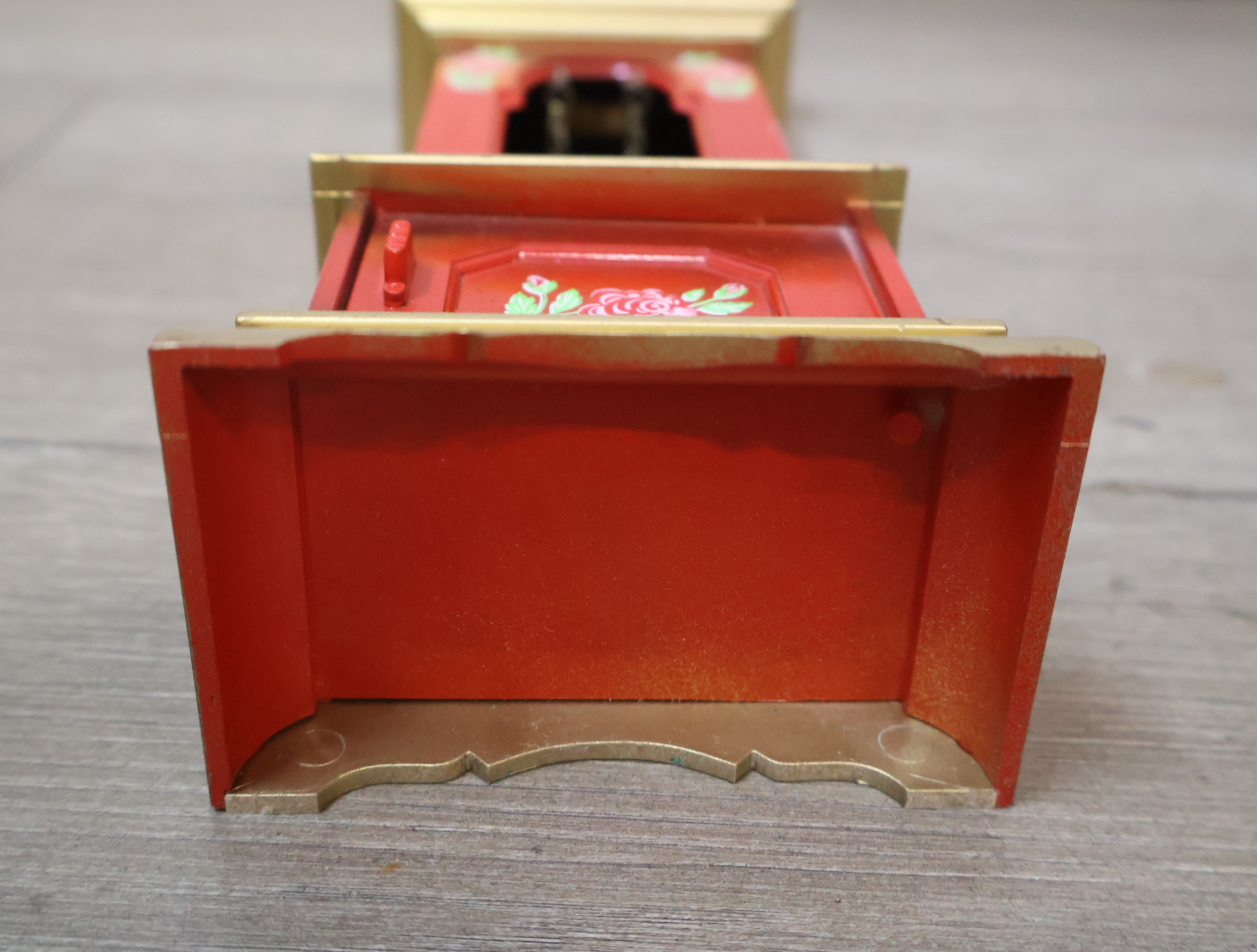 Decoratieve miniatuur staande klok – foto 18 – kavel bij GSD Auctions, Zoeterwoude