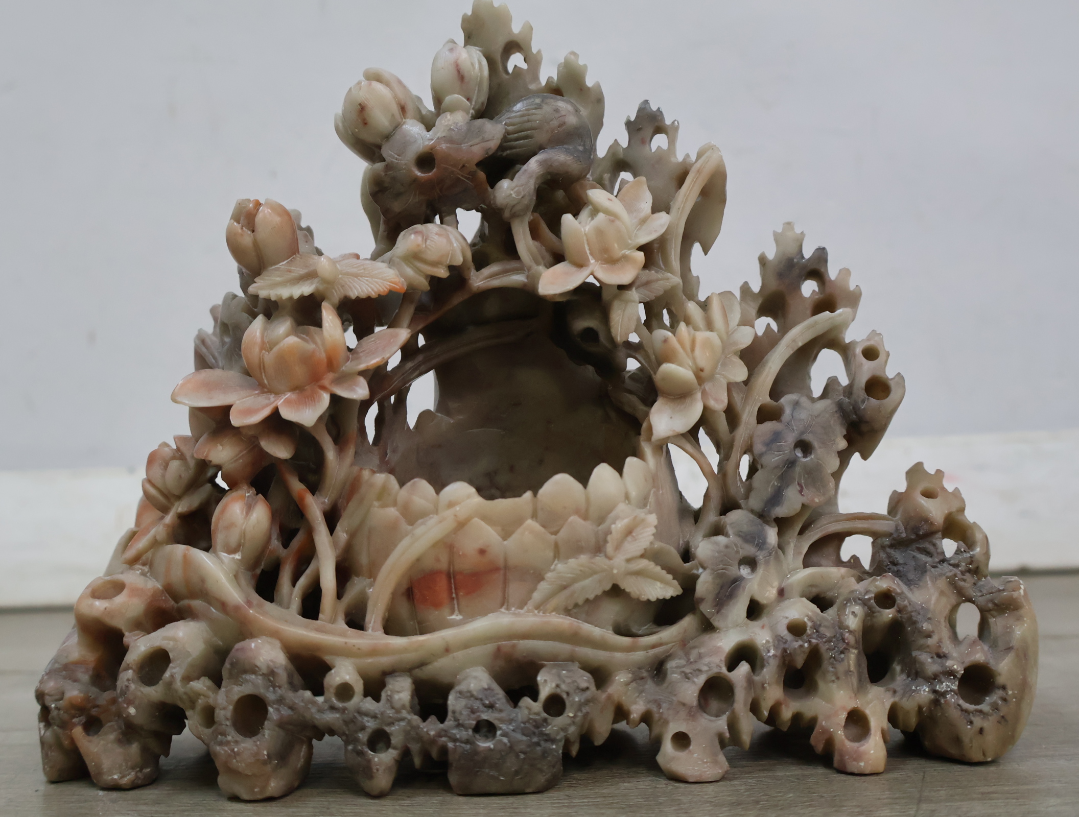 Gesneden Spekstenen decoratie – foto 4 – kavel bij GSD Auctions, Zoeterwoude