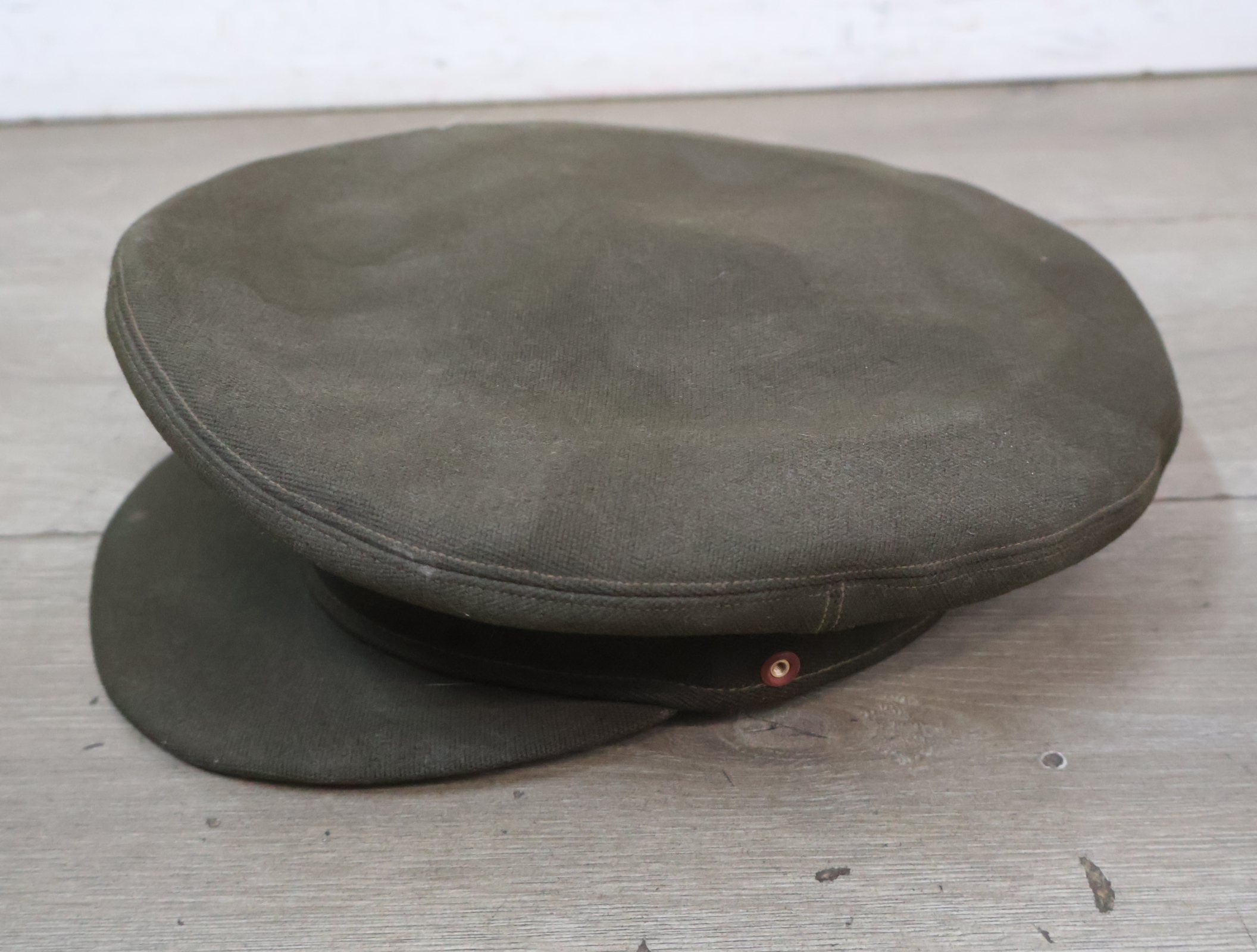 Officiers-of onderofficiersuniformpet – foto 3 – kavel bij GSD Auctions, Zoeterwoude