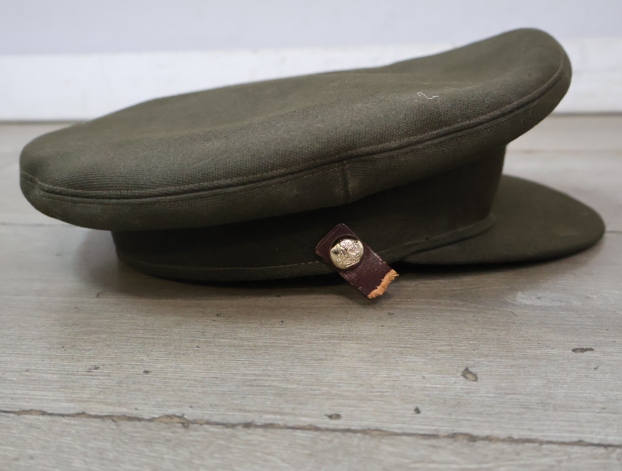 Officiers-of onderofficiersuniformpet – foto 6 – kavel bij GSD Auctions, Zoeterwoude