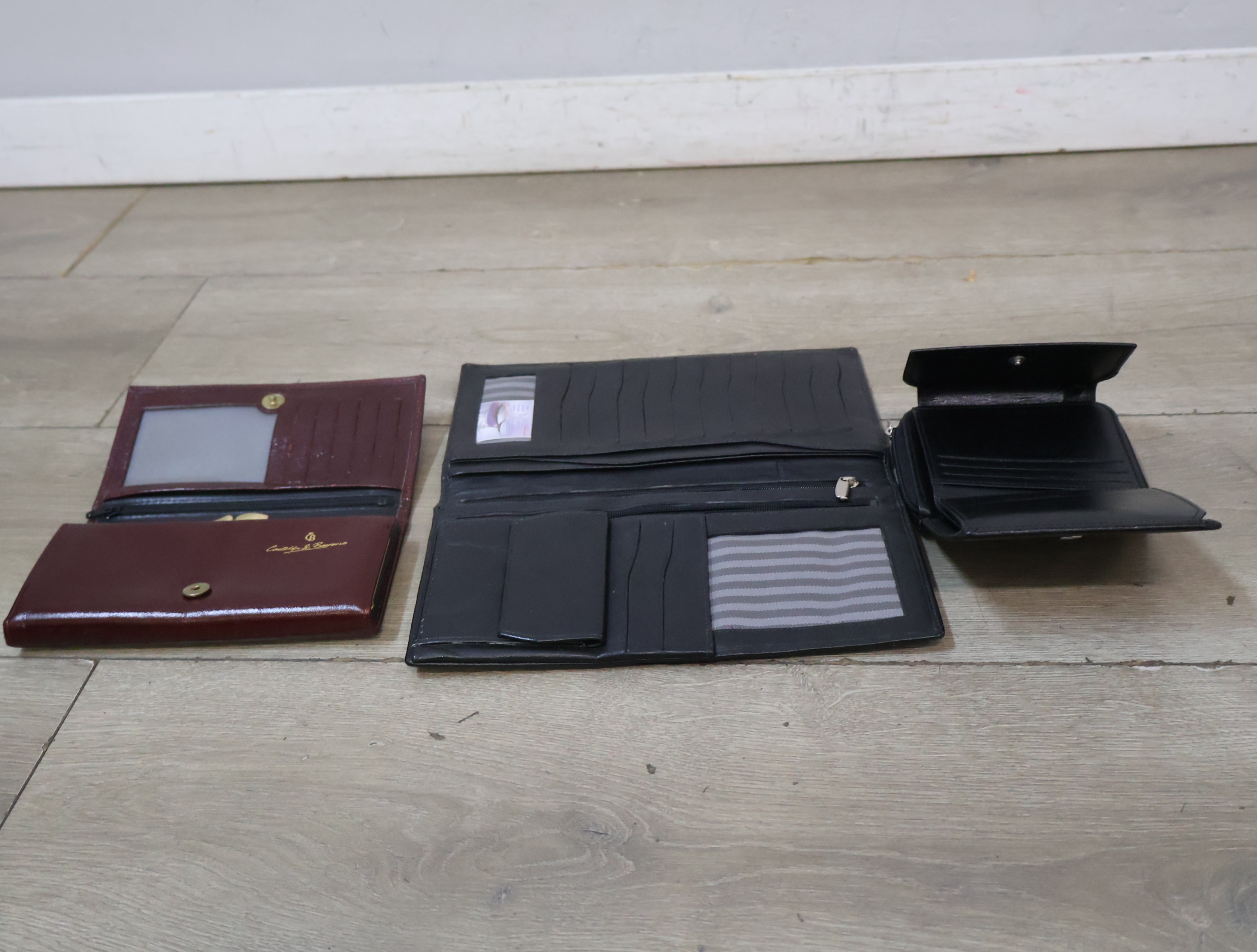 Set van 3portemonnees – foto 3 – kavel bij GSD Auctions, Zoeterwoude