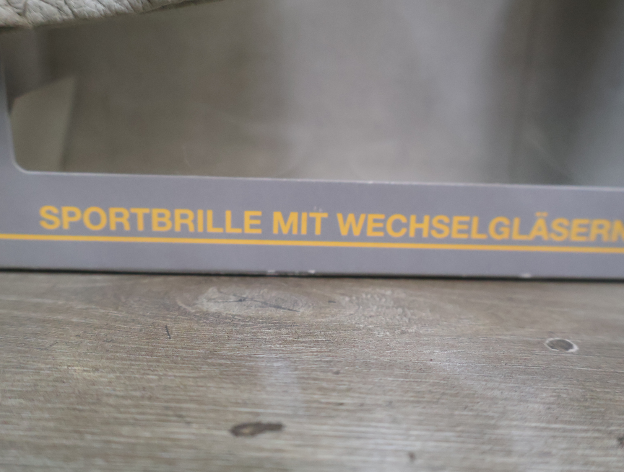 2 sportbrillen met verwisselbare glazen – foto 11 – kavel bij GSD Auctions, Zoeterwoude