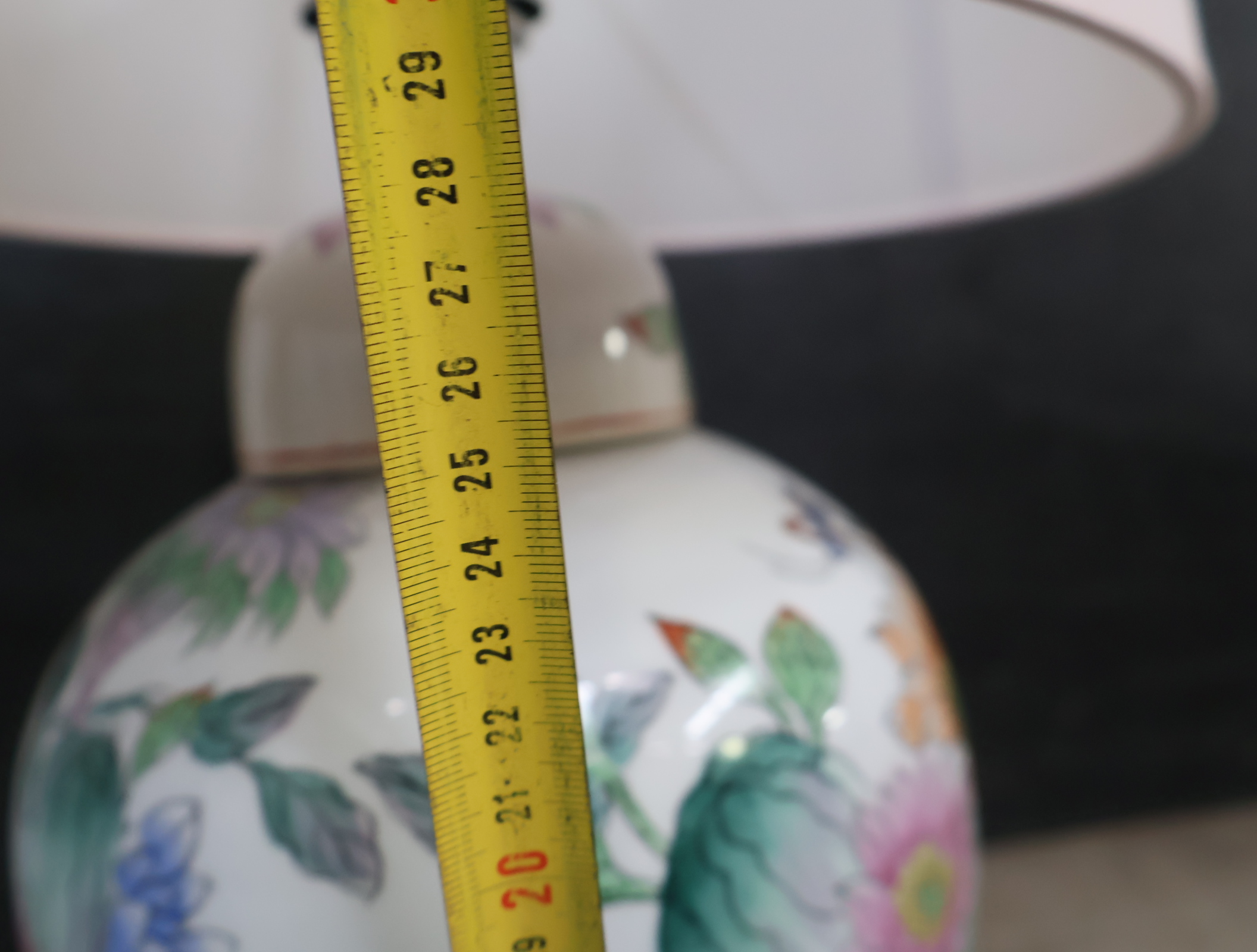 Oosterse Porseleinen Tafellamp – foto 17 – kavel bij GSD Auctions, Zoeterwoude
