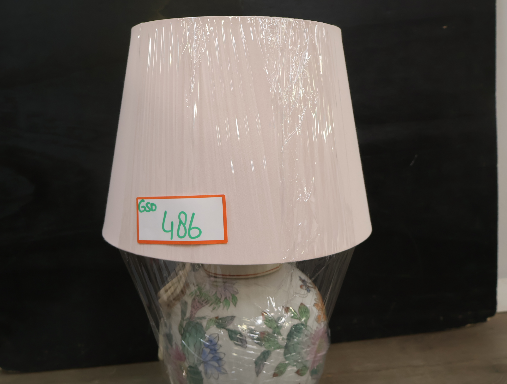 Oosterse Porseleinen Tafellamp – foto 22 – kavel bij GSD Auctions, Zoeterwoude