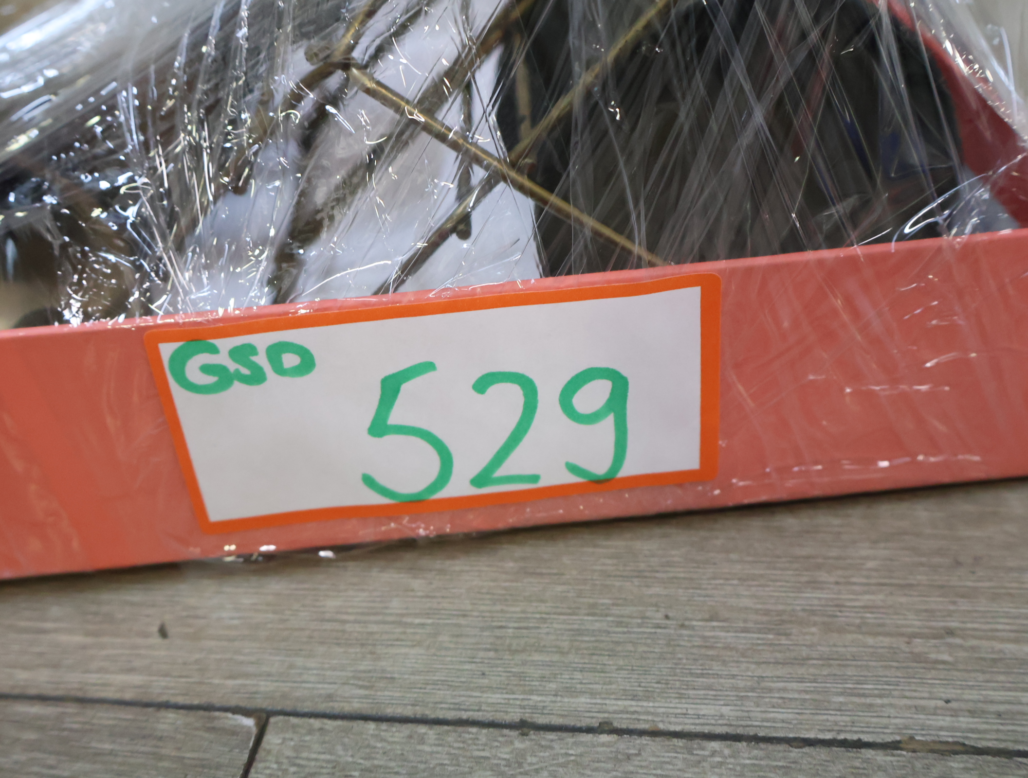 Vintage houder met tinnen bekers – foto 23 – kavel bij GSD Auctions, Zoeterwoude