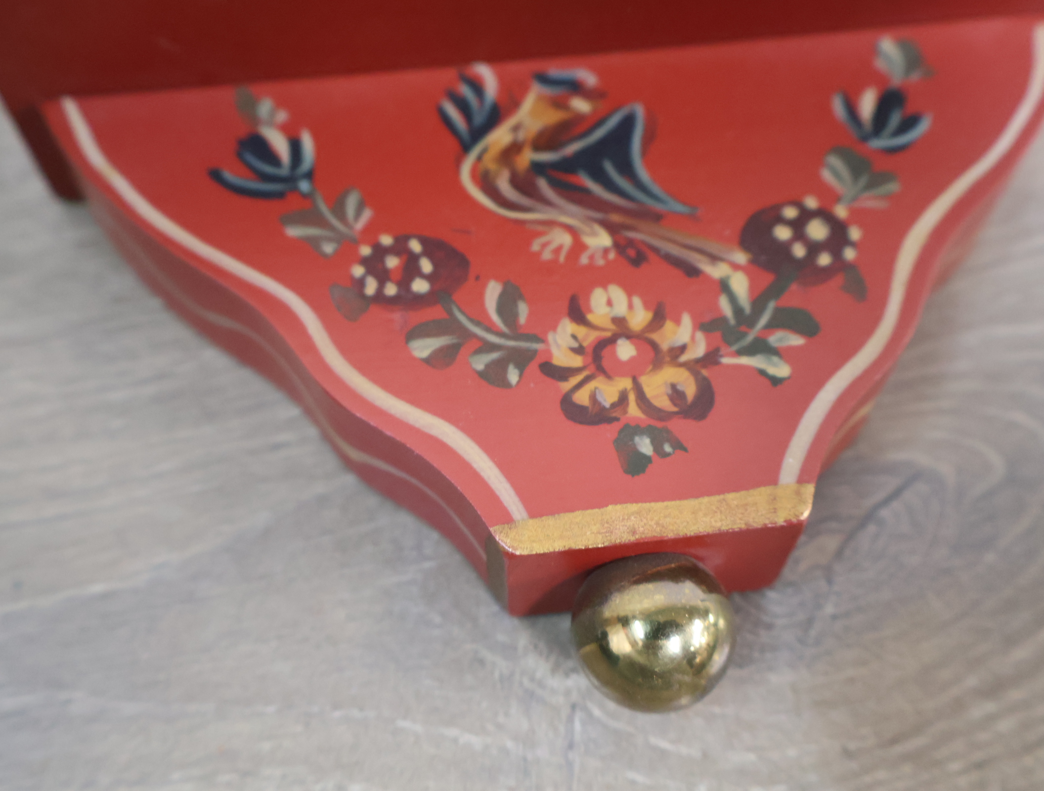 Houten voorwerpen in de Hindelooper-stijl – foto 20 – kavel bij GSD Auctions, Zoeterwoude