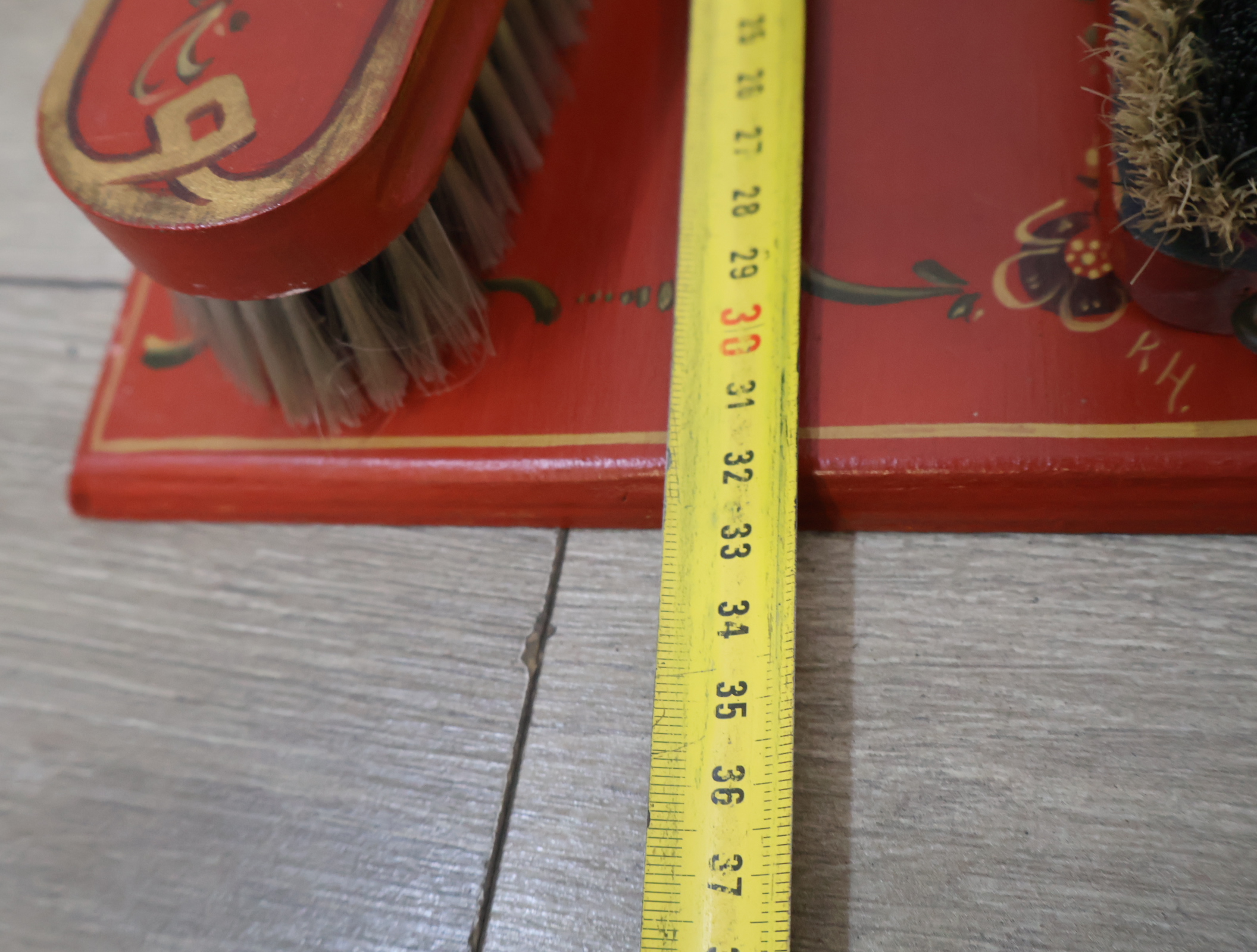 Houten voorwerpen in de Hindelooper-stijl – foto 23 – kavel bij GSD Auctions, Zoeterwoude