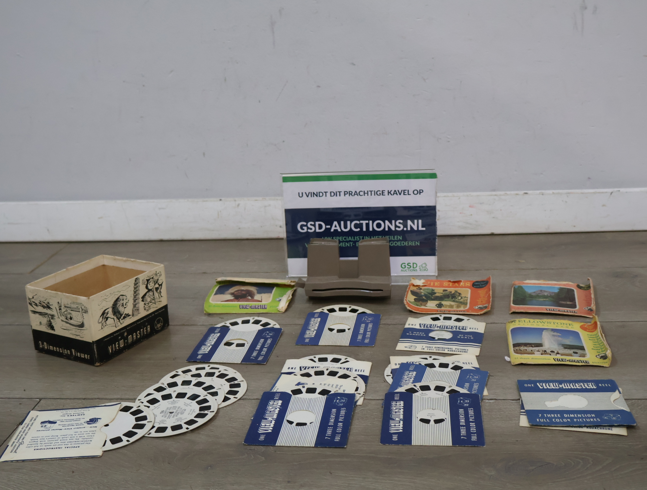 View-Master 3-Dimension viewer met schijfjes – foto 2 – kavel bij GSD Auctions, Zoeterwoude