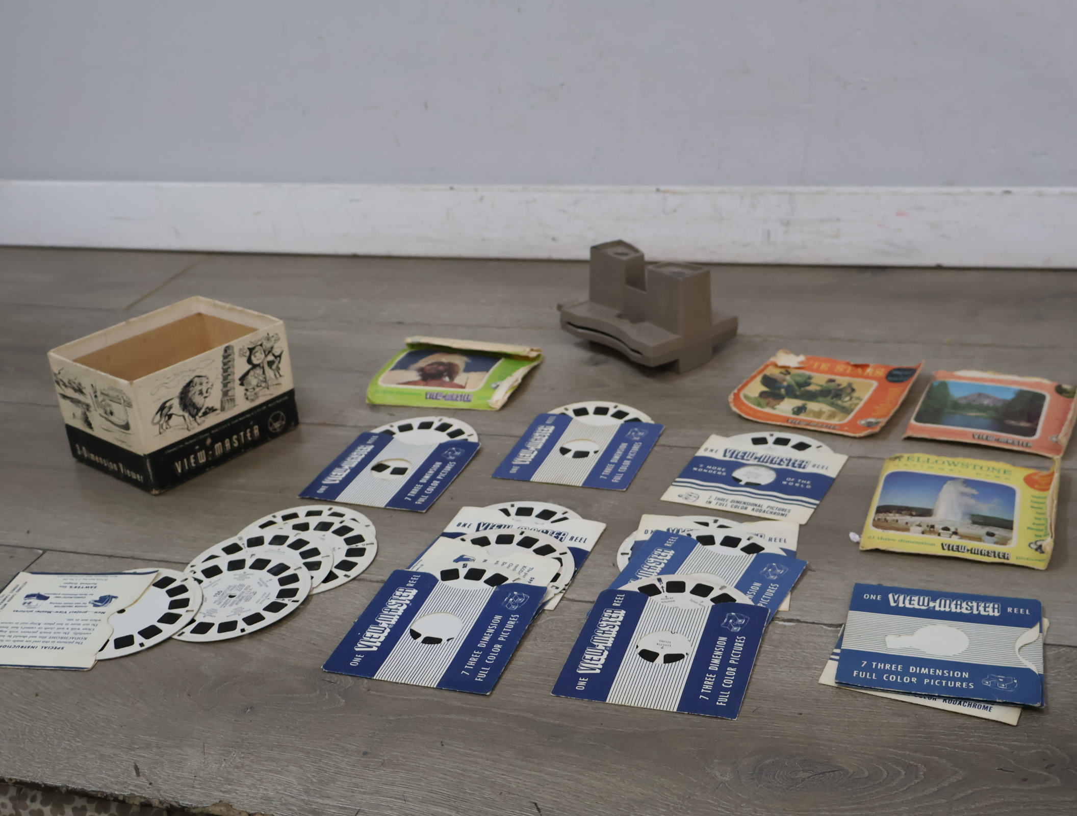 View-Master 3-Dimension viewer met schijfjes – foto 3 – kavel bij GSD Auctions, Zoeterwoude