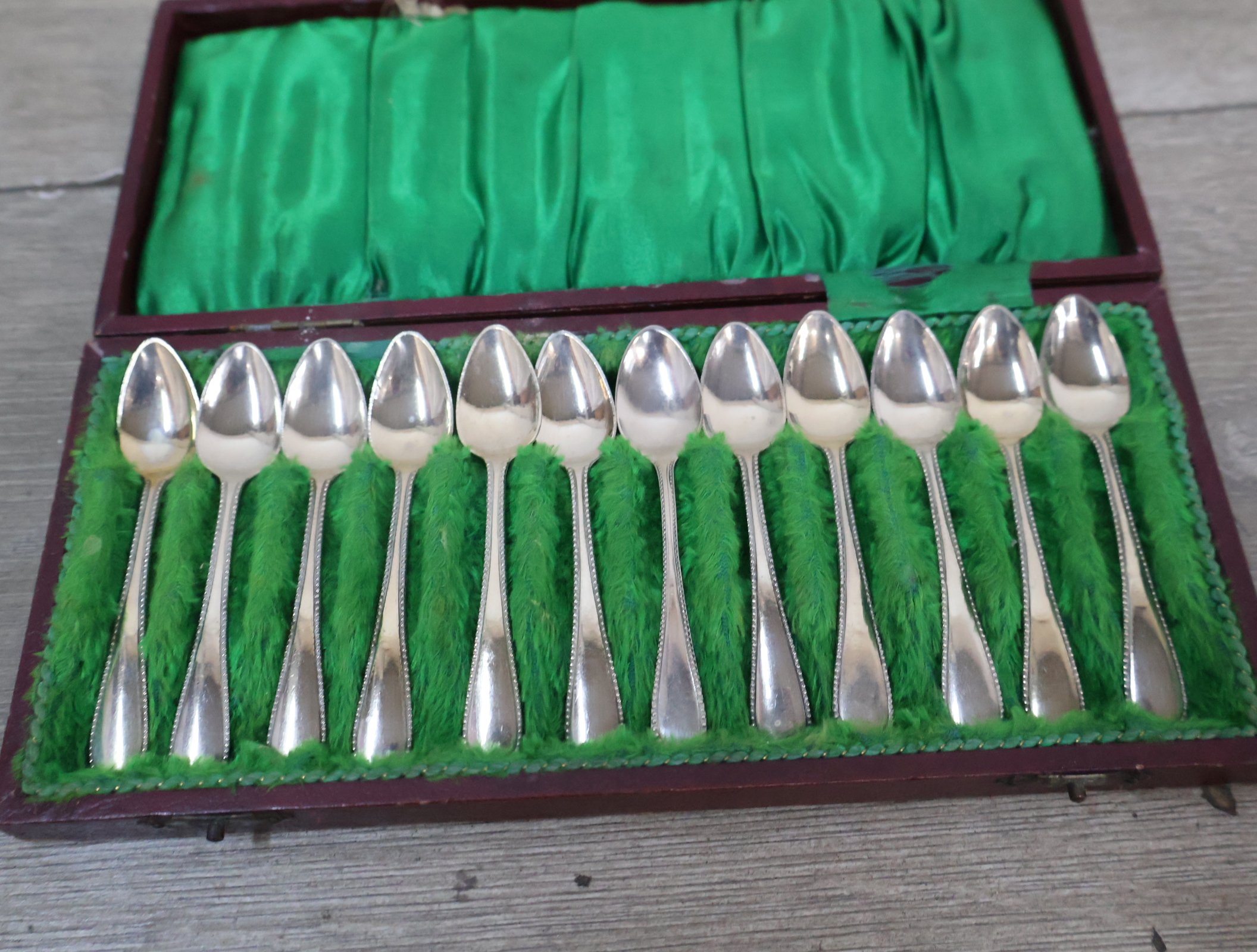 Set van 12 Verzilverde vintage lepels – foto 3 – kavel bij GSD Auctions, Zoeterwoude