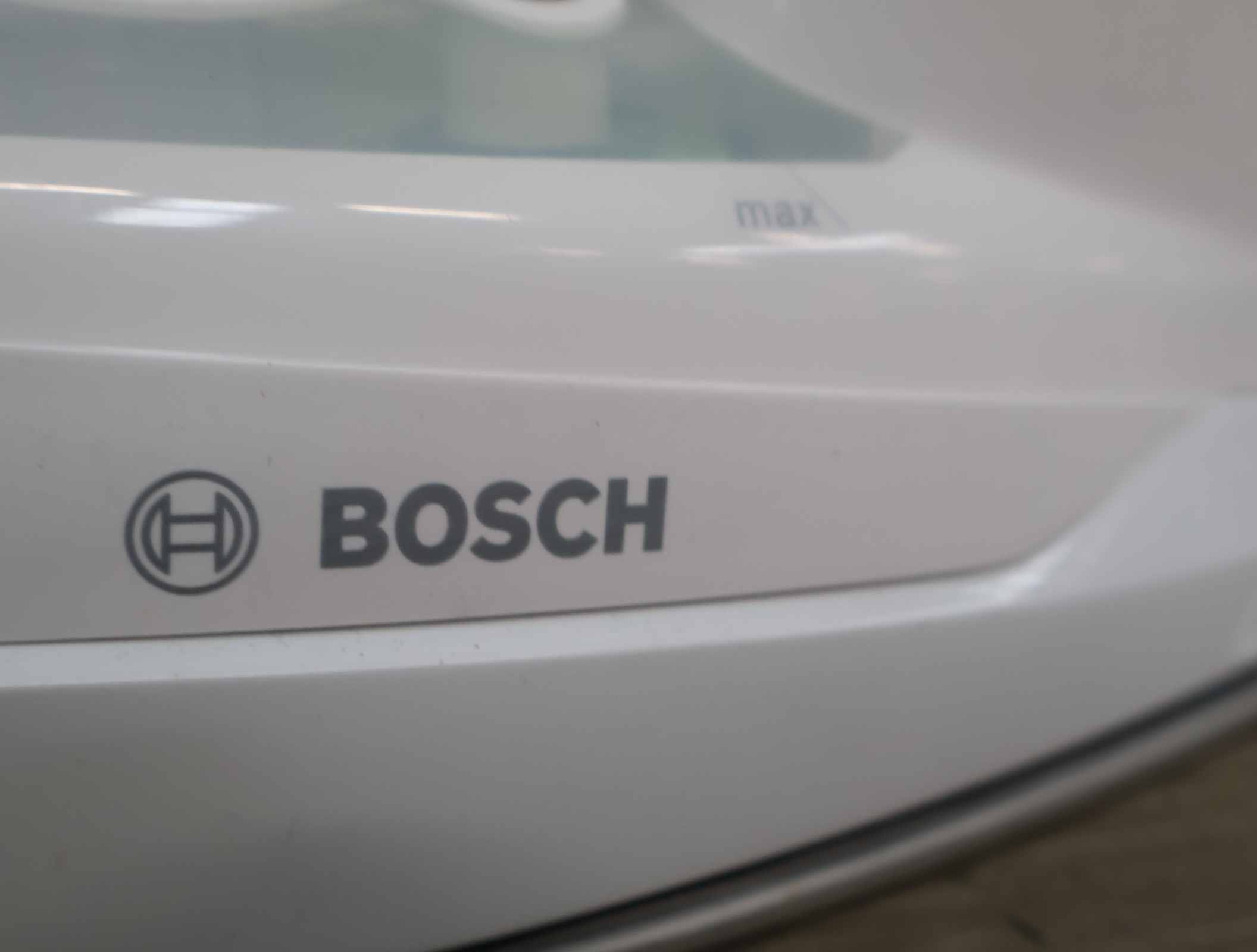 Bosch Stoomstrijkijzer – foto 8 – kavel bij GSD Auctions, Zoeterwoude